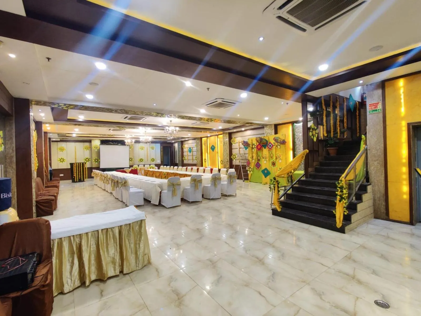 Seating area in Hotel Taj Heights