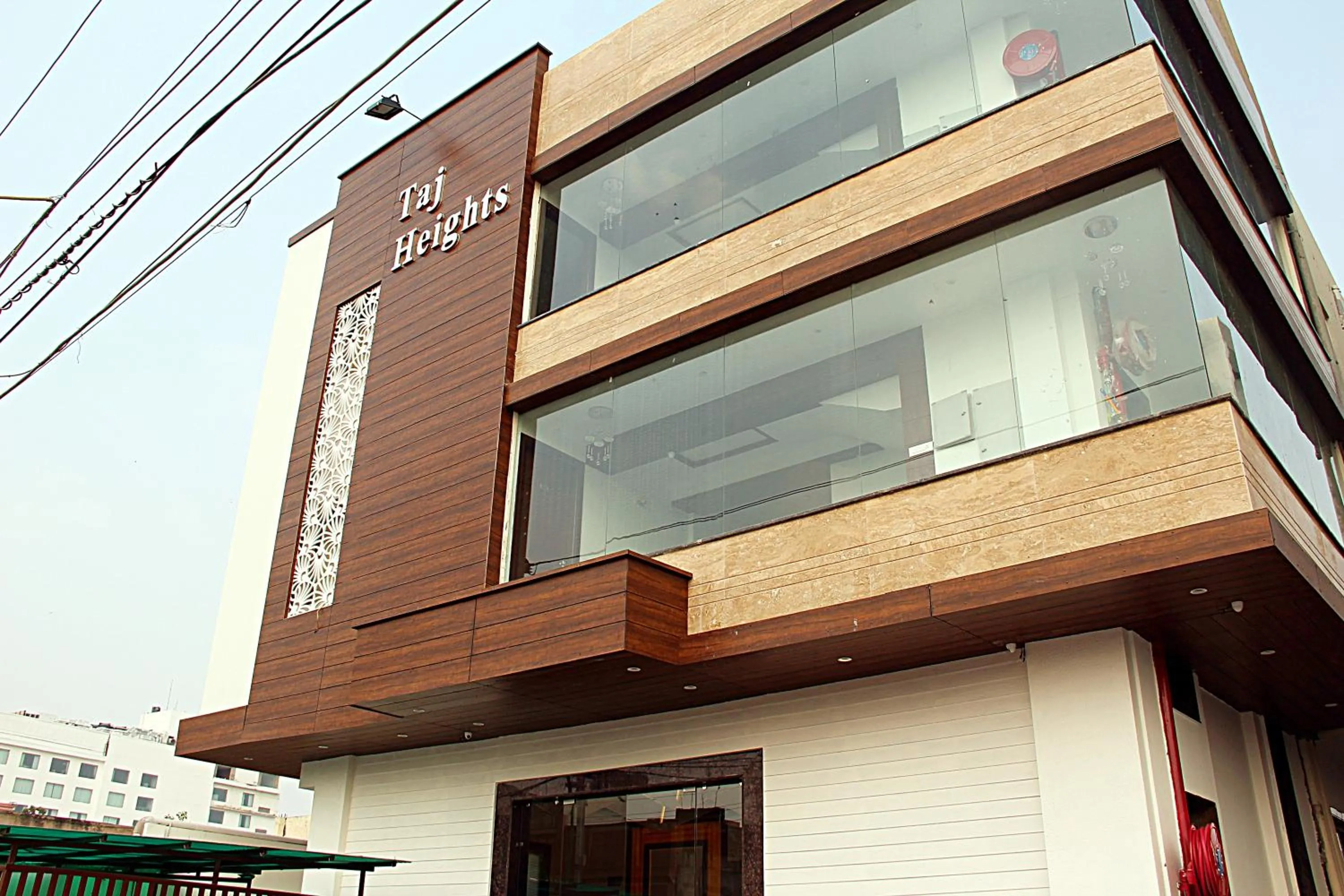 Facade/entrance in Hotel Taj Heights