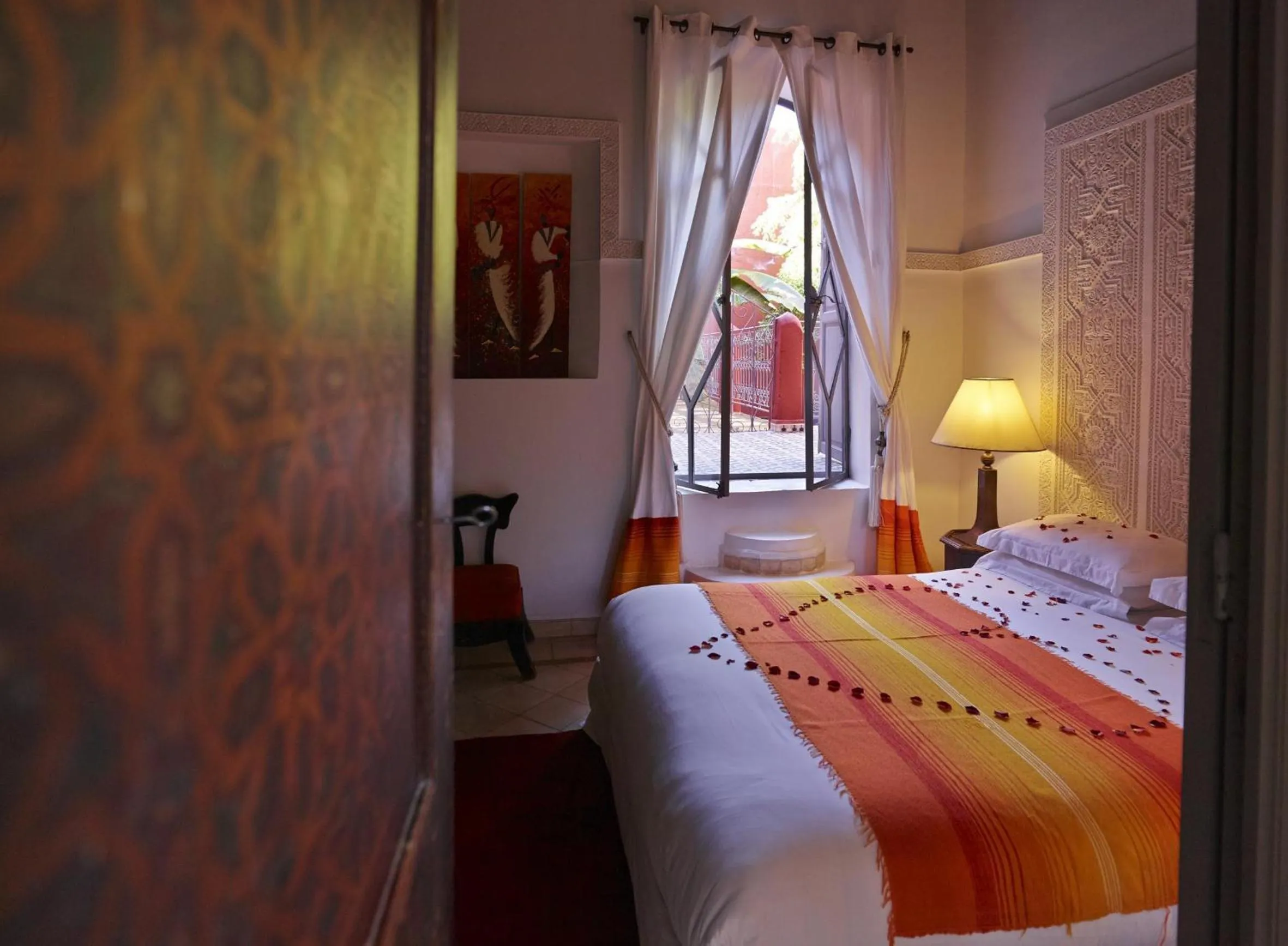 Photo of the whole room, Bed in Riad Les Jardins d'Henia