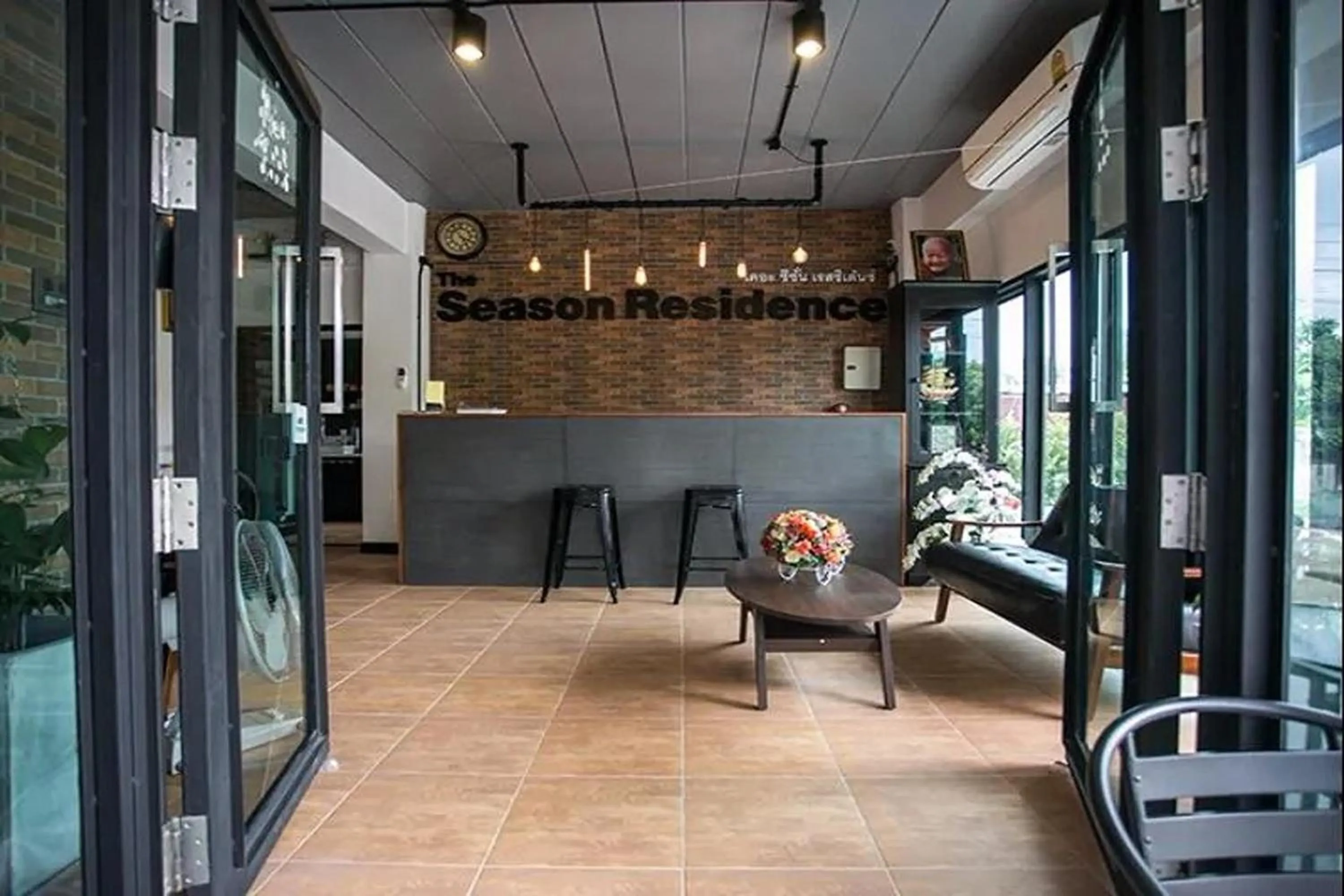 Seating area in The Season Airport Udonthani