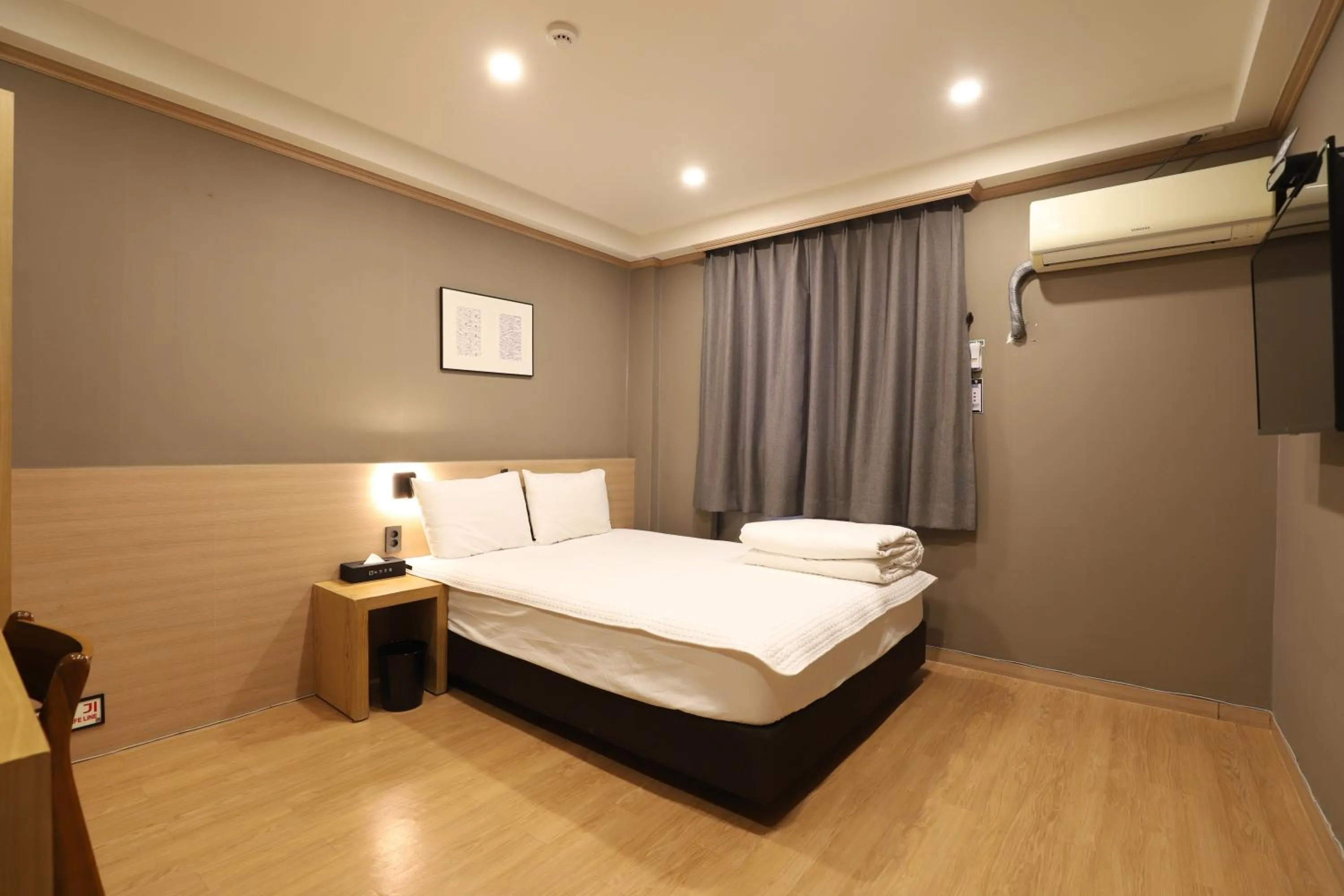 Bed in Busan Nokcheon Hot Spring Hotel