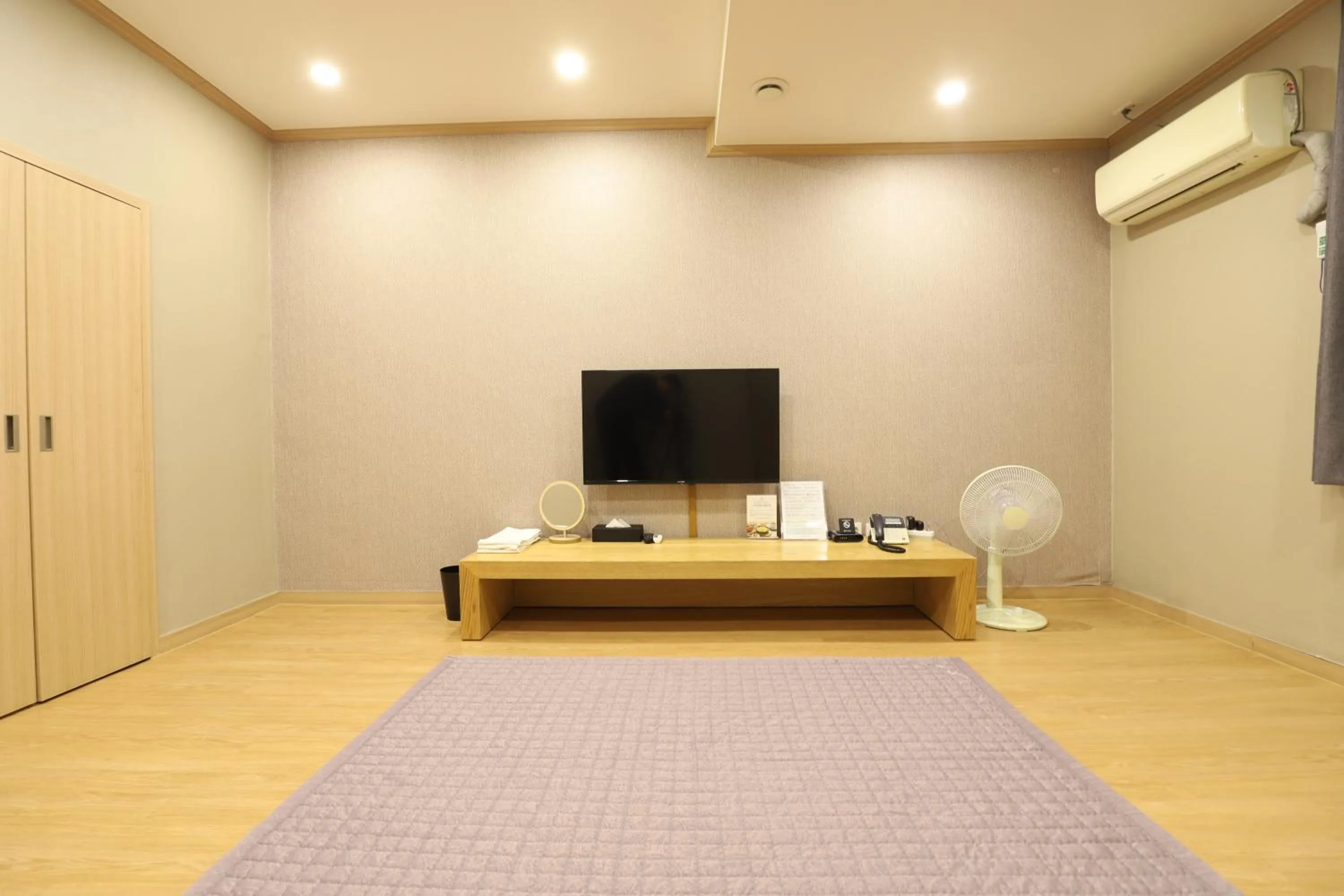 Busan Nokcheon Hot Spring Hotel