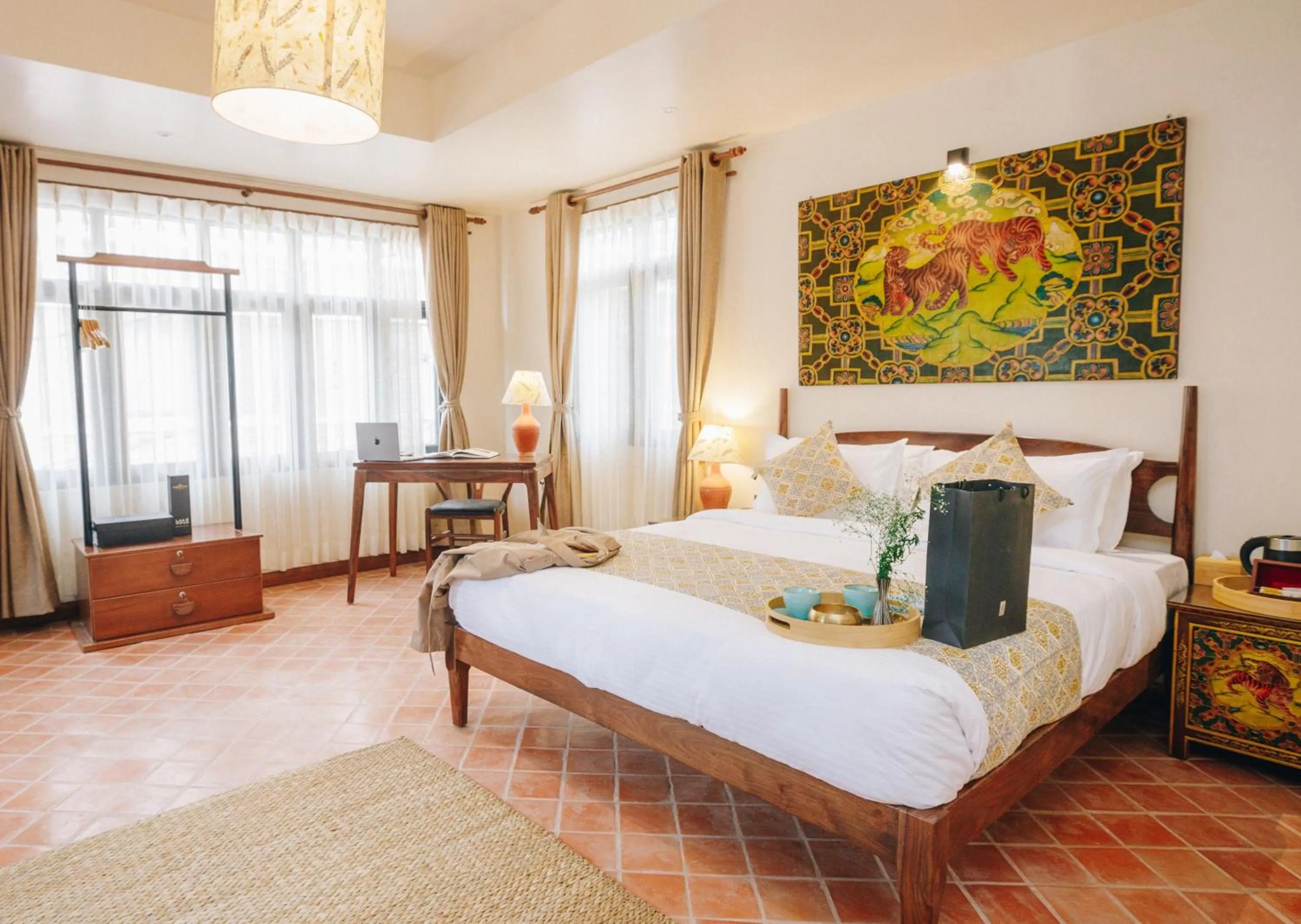 Bed in Central Courtyard Thamel - Heritage Hötel & Artisan Café