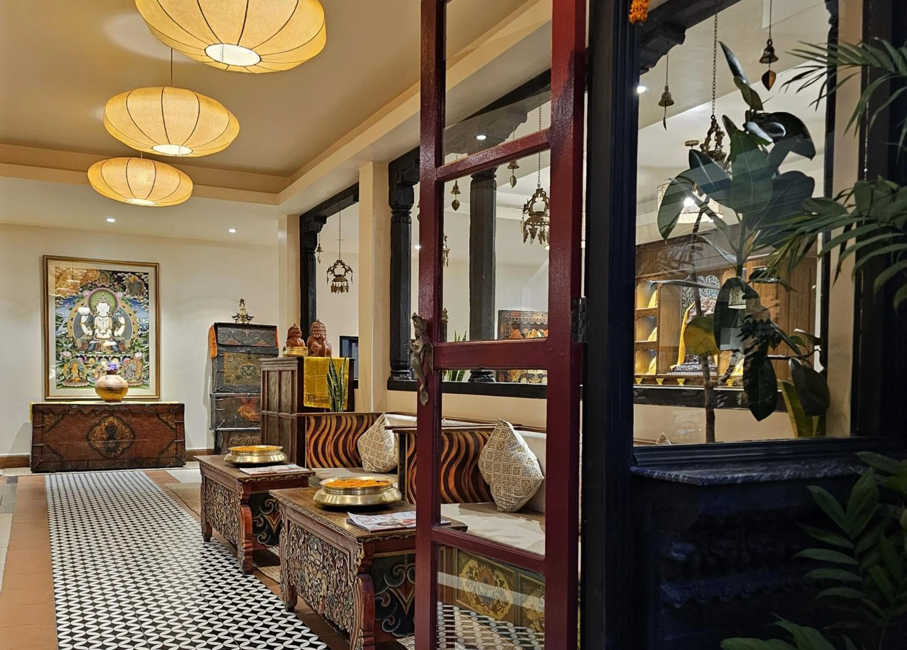 Living room in Central Courtyard Thamel - Heritage Hötel & Artisan Café