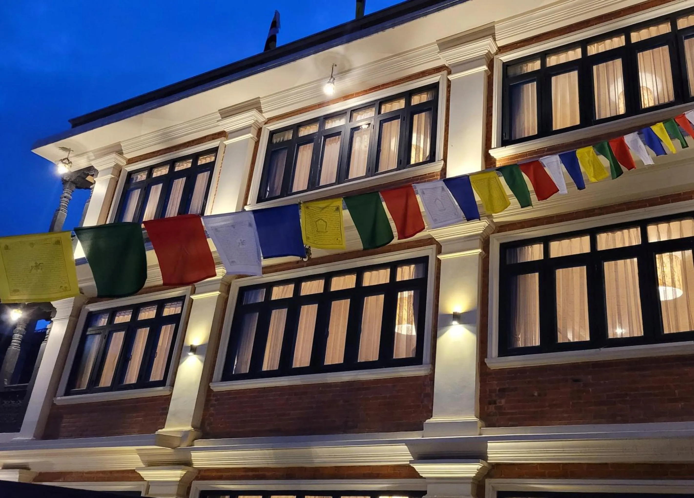 Property building in Central Courtyard Thamel - Heritage Hötel & Artisan Café