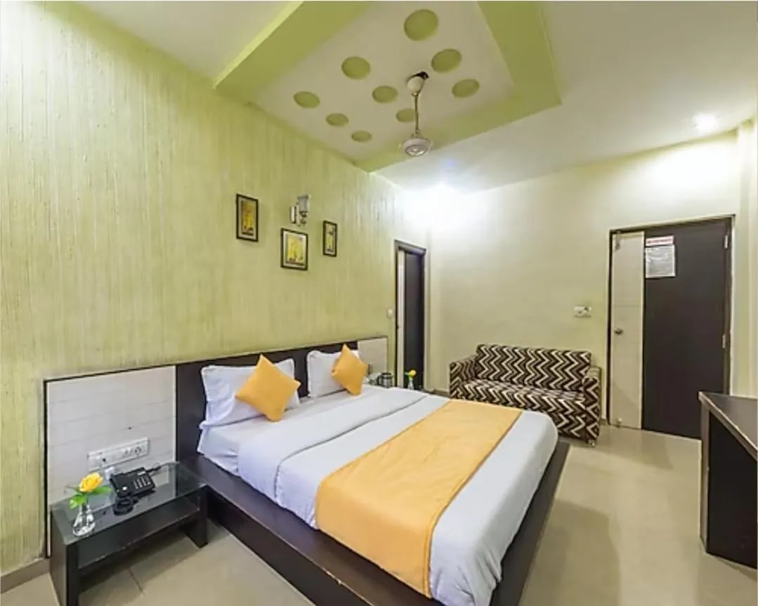 Bed in Hotel Rudra Mahal