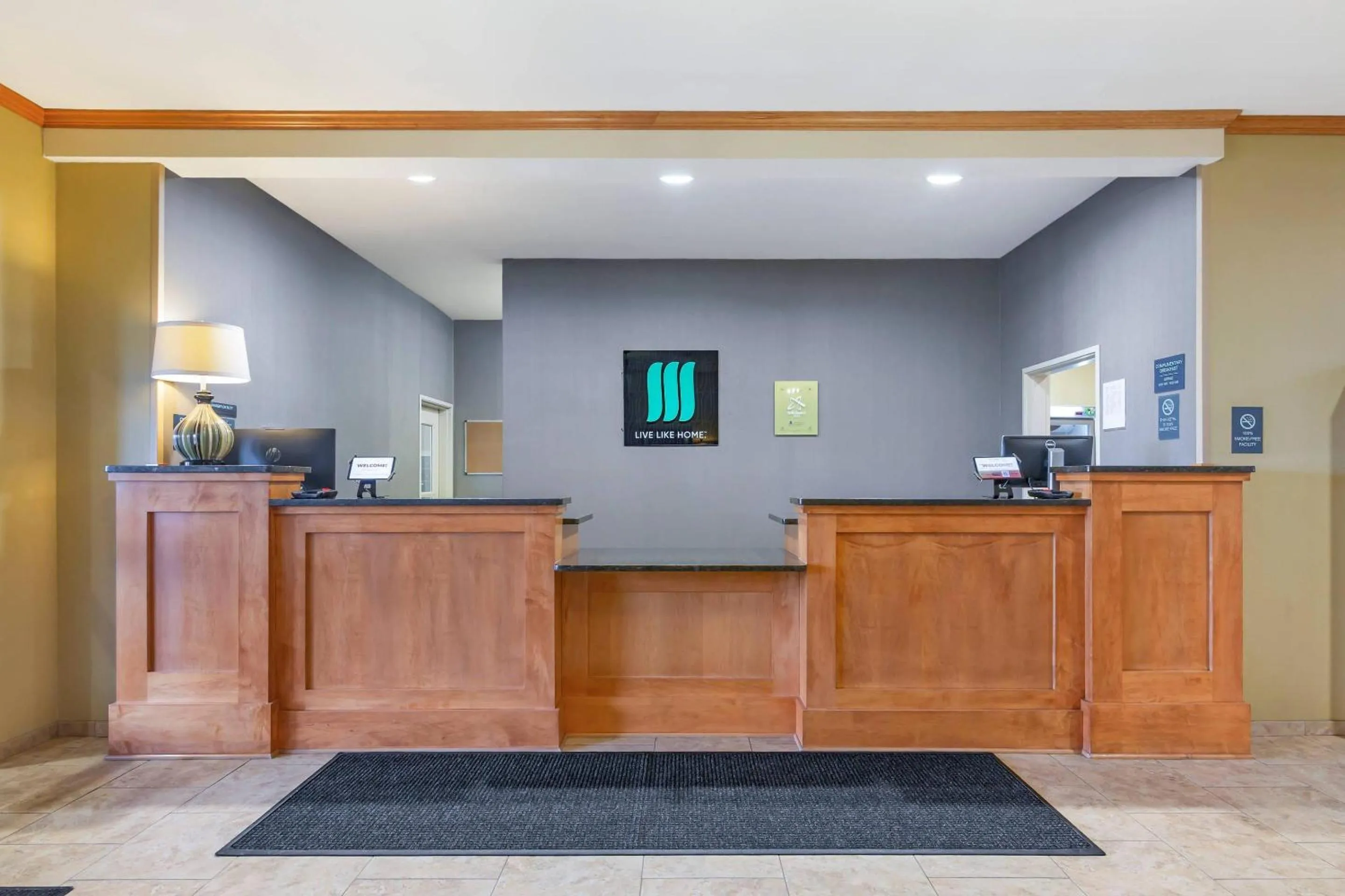 Lobby or reception in MainStay Suites Stanley