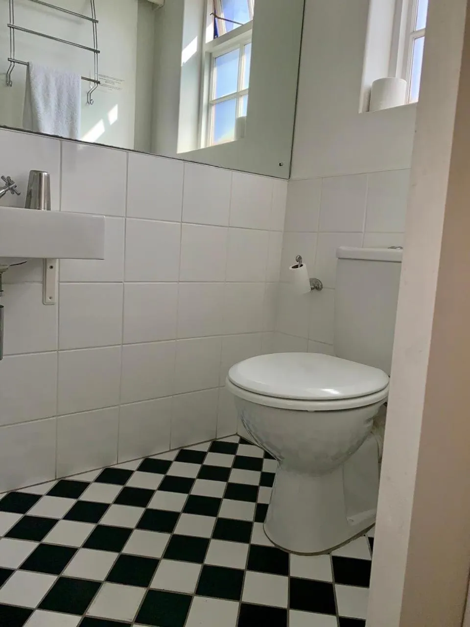 Toilet in La Rose B&B