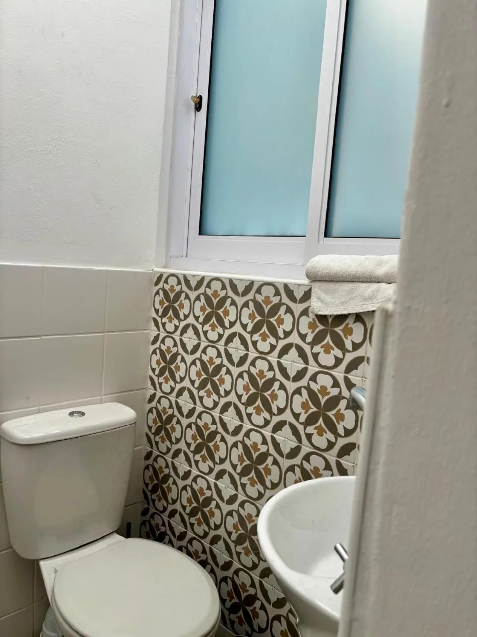 Toilet in La Rose B&B