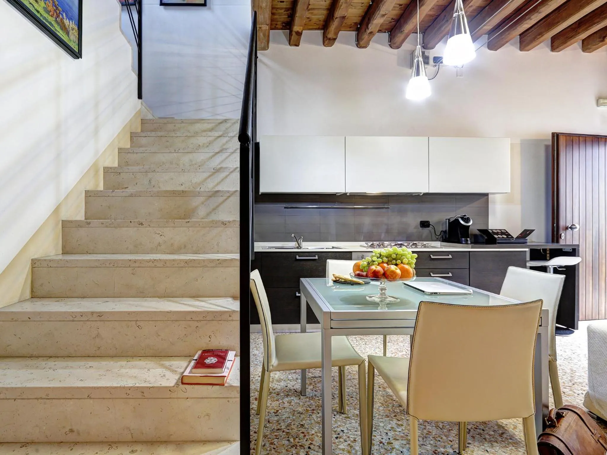 Decorative detail in Residence Le Bugne