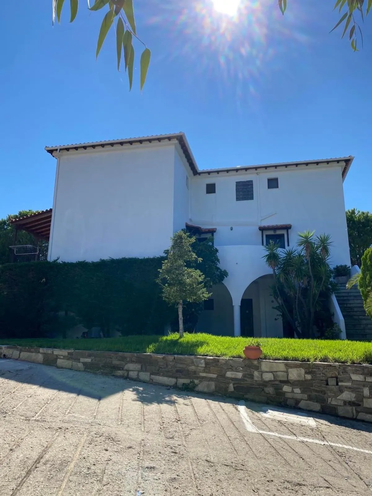 Property building in Villa POLYTIMI