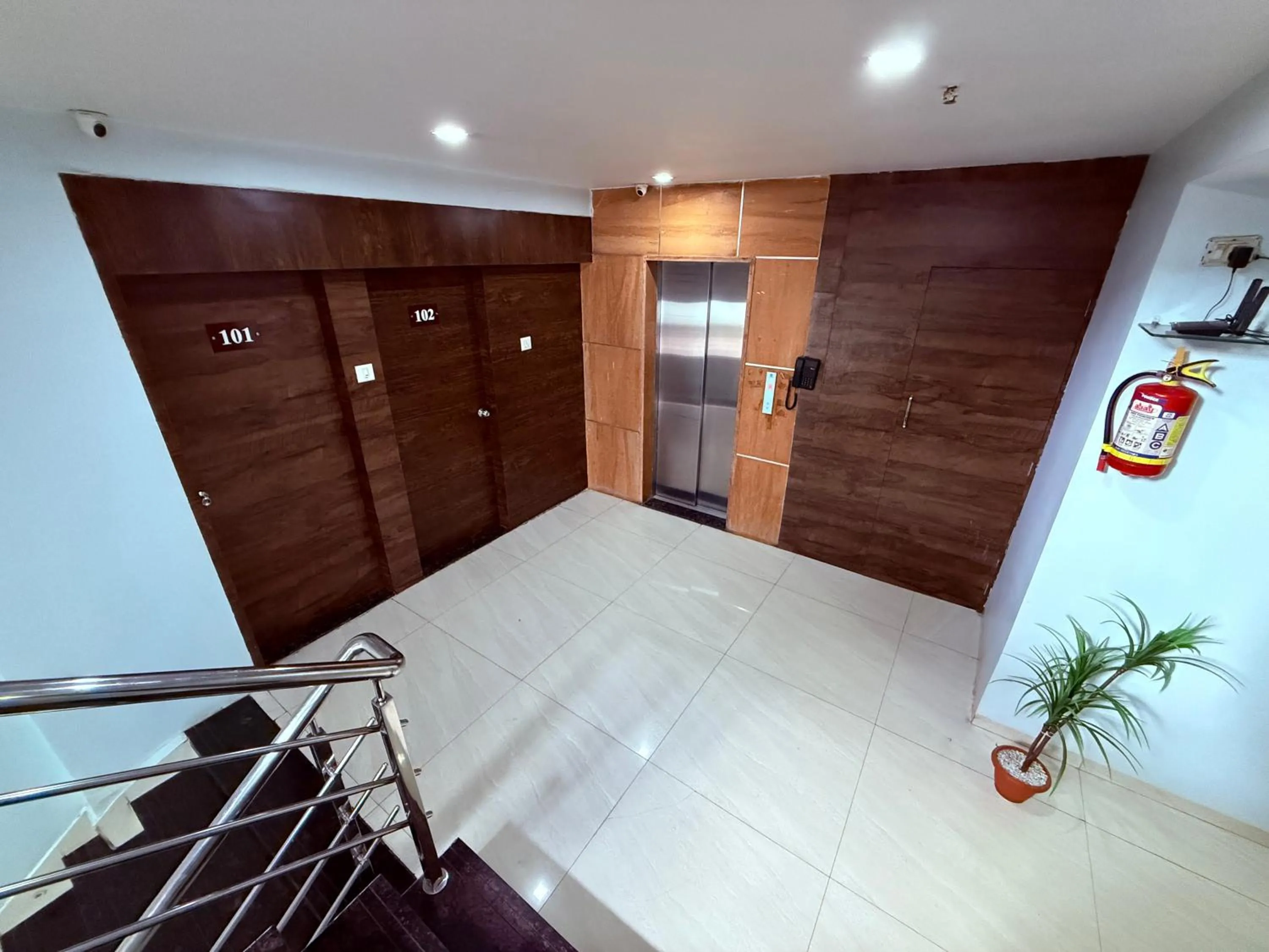 Lobby or reception in Hotel Arya Residency Rabale