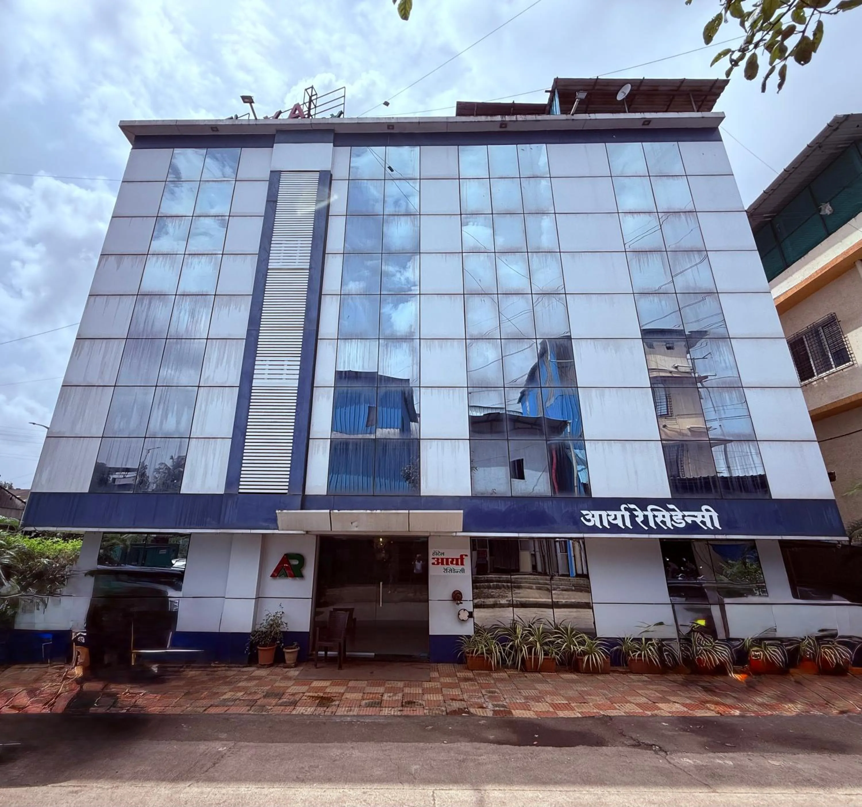Property building in Hotel Arya Residency Rabale