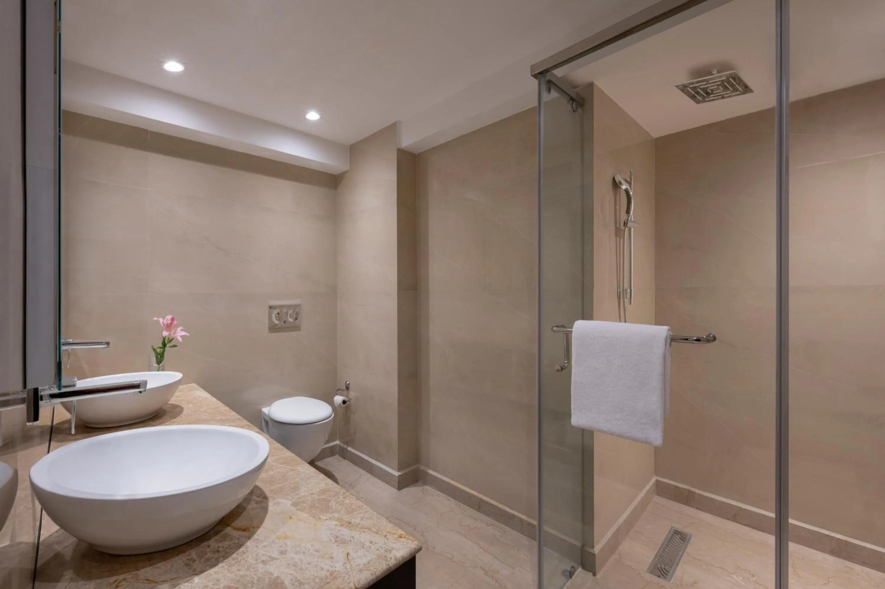 Shower in Welcomhotel By ITC Hotels, Madhuban Dehradun