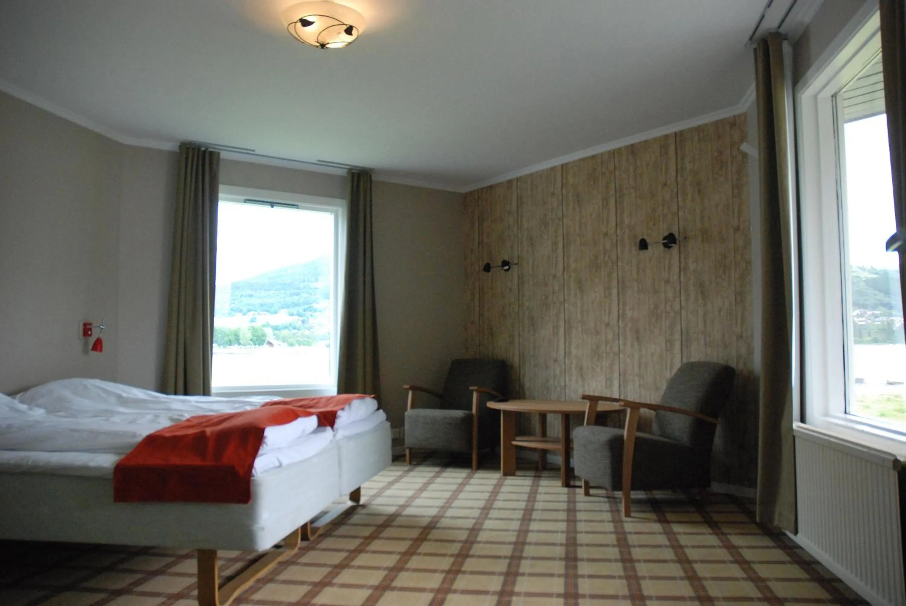 Day, Bed in Fleischer's Motel