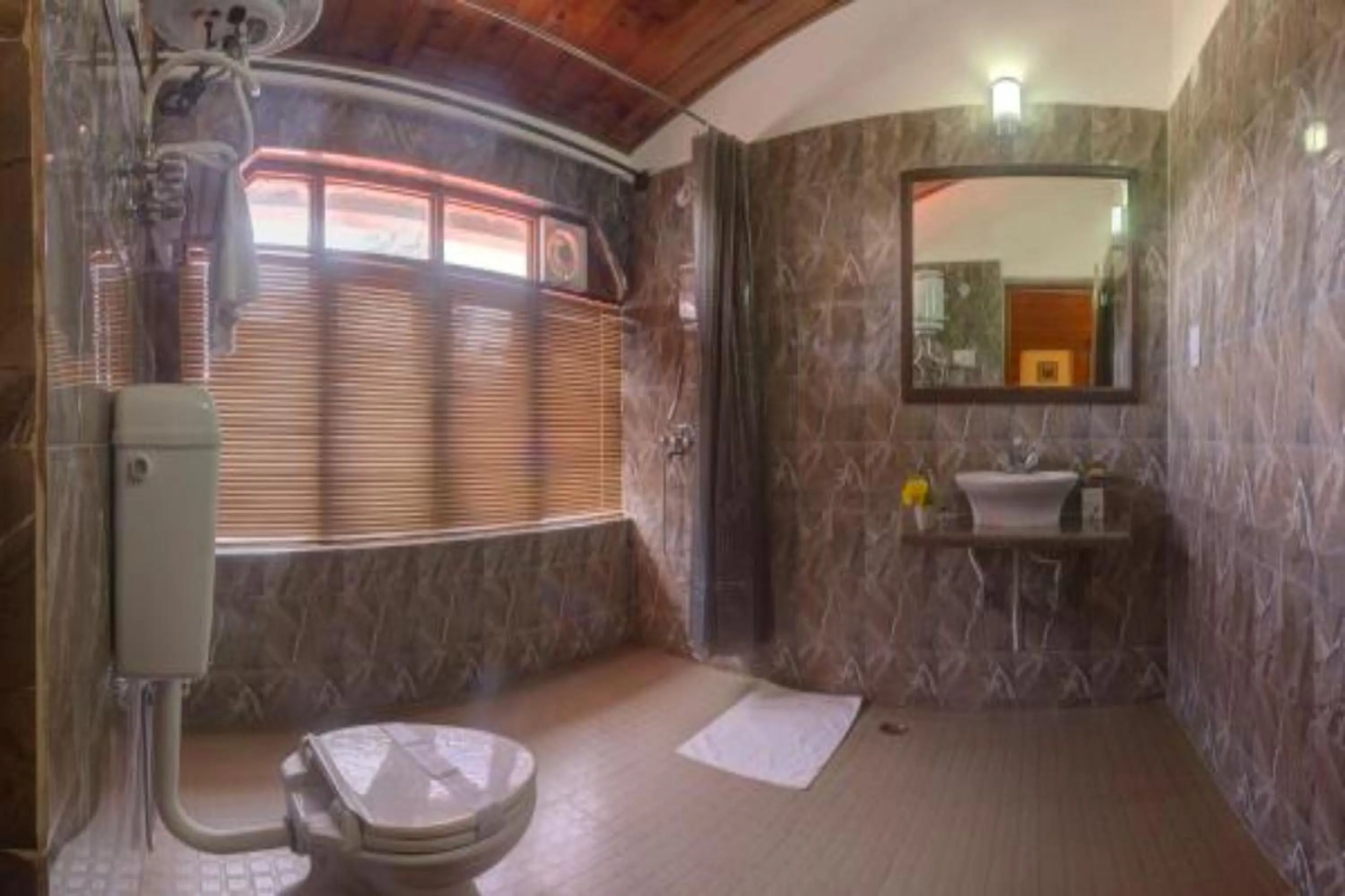 Bathroom in The Hermitage Kanatal