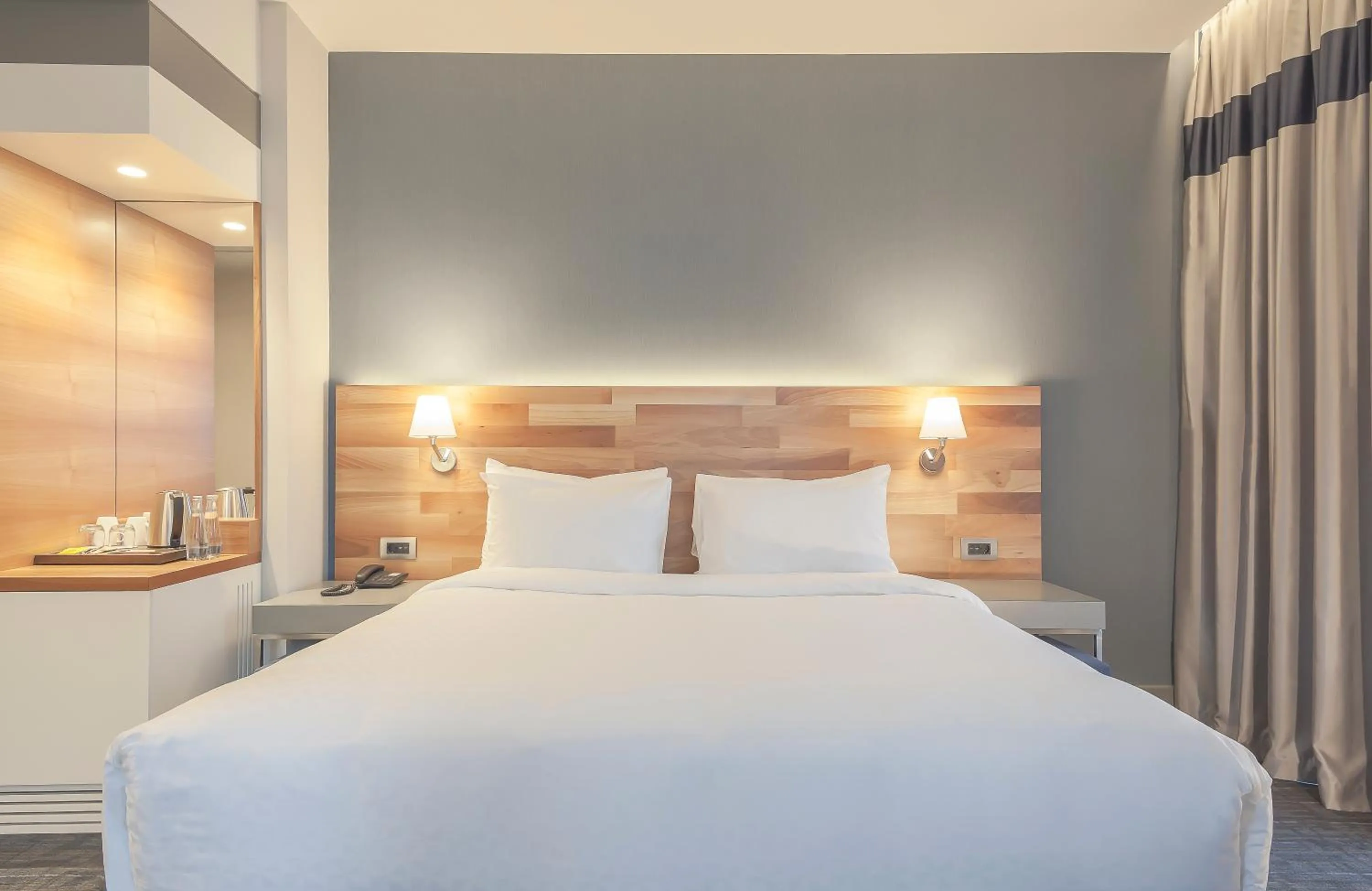 Bed in Four Points by Sheraton Istanbul Batisehir