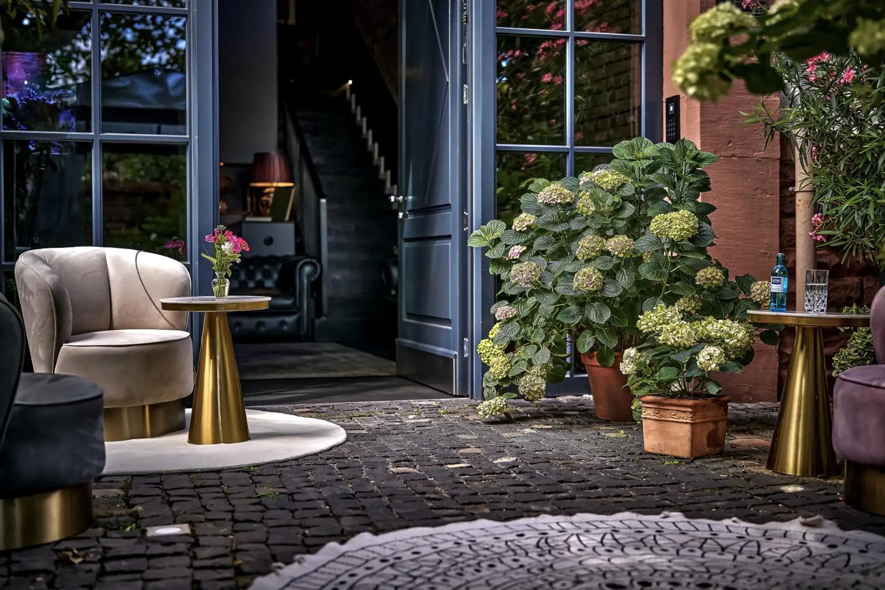 Superior Serviced Apartment with 3 Rooms and big Double Bed in Boutique Suites and Residences Heidelberg- Alte Zigarrenmanufaktur Superior Serviced Apartment with 3 Rooms and big Double Bed in Boutique Suites and Residences Heidelberg- Alte Zigarrenmanufaktur