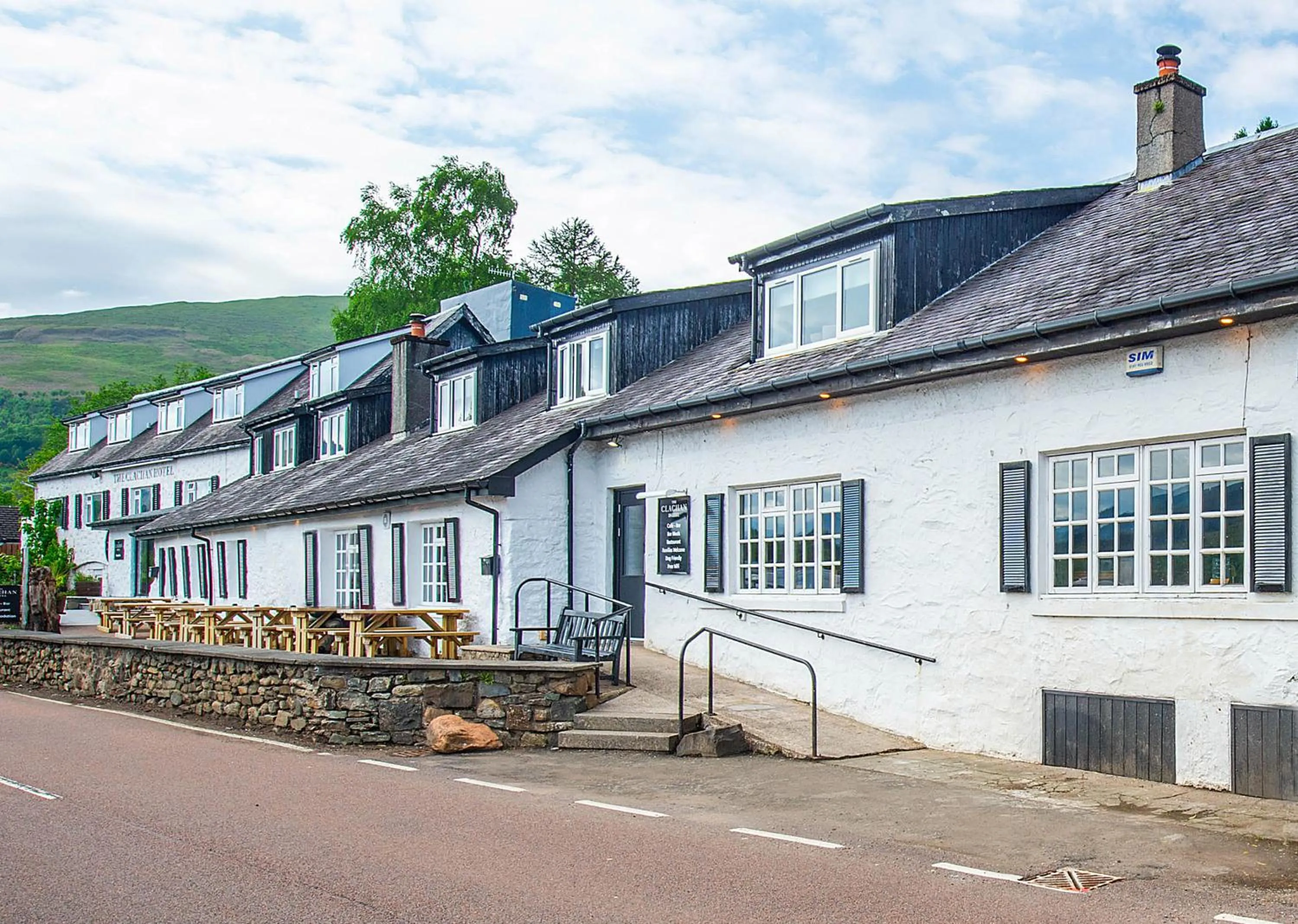 The Clachan Hotel, Lochearnhead