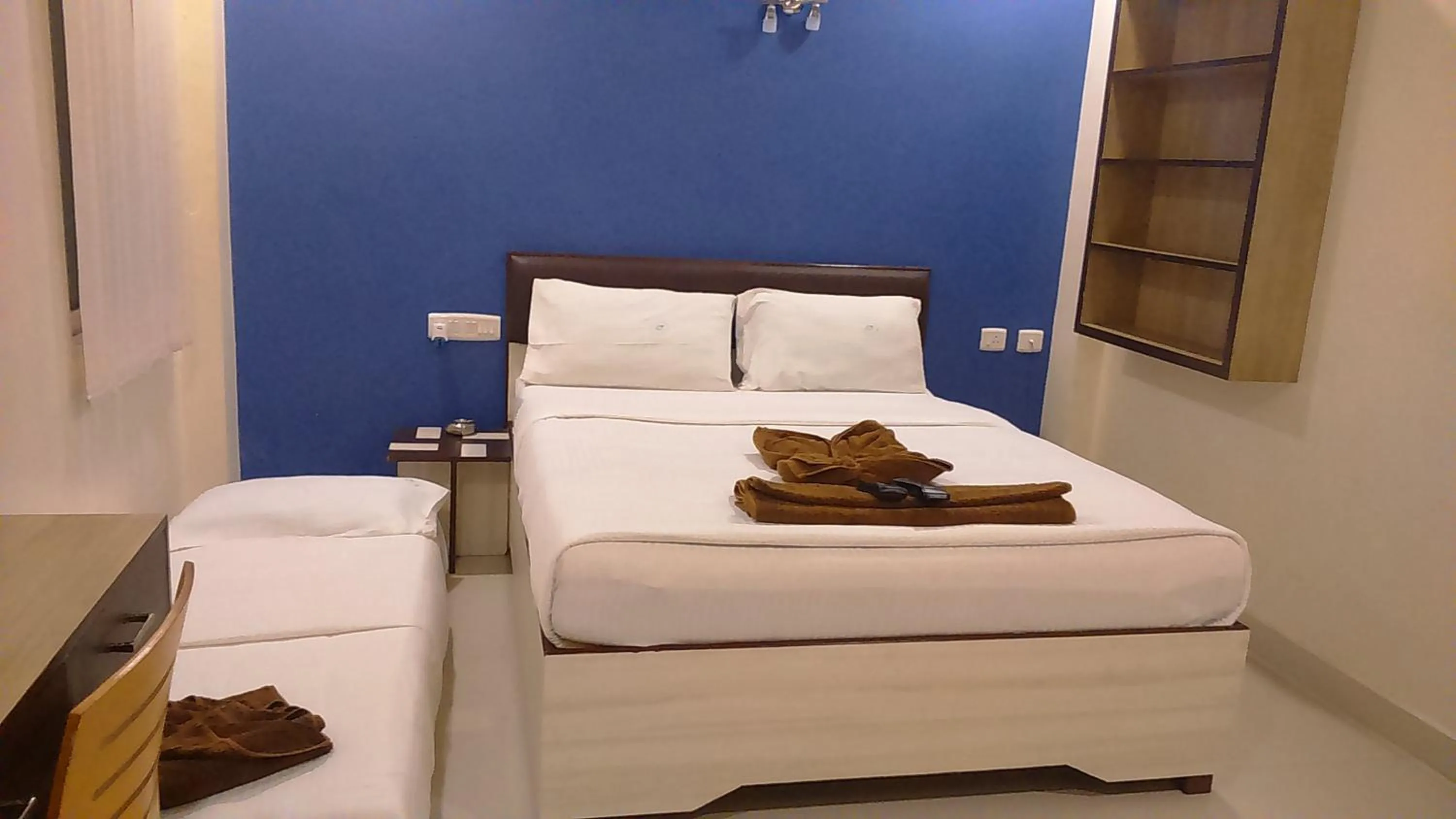 Bed in Sri Hari Residency