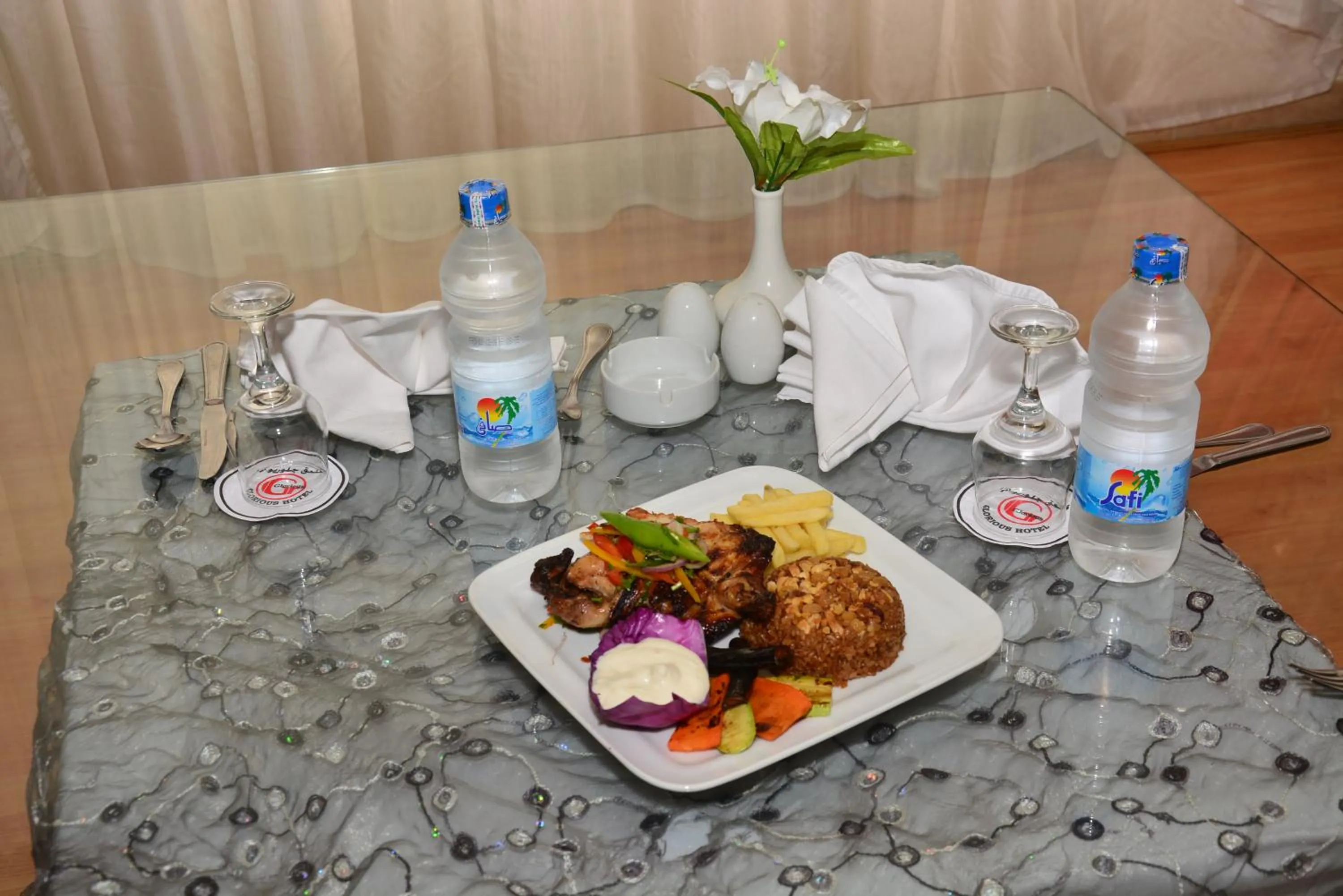 Food in Jewel Glorious Hotel