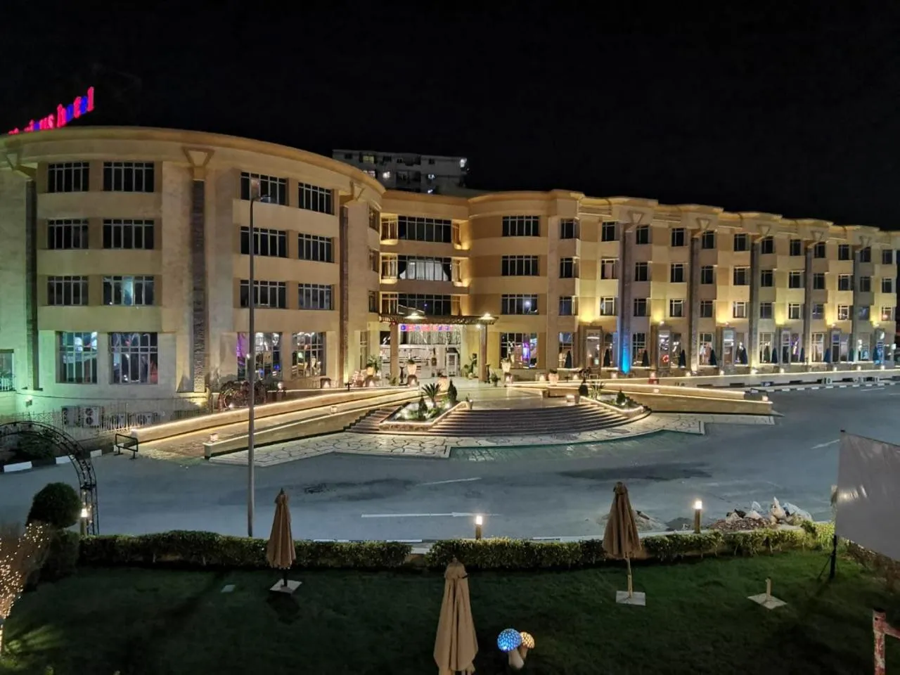 Facade/entrance in Jewel Glorious Hotel