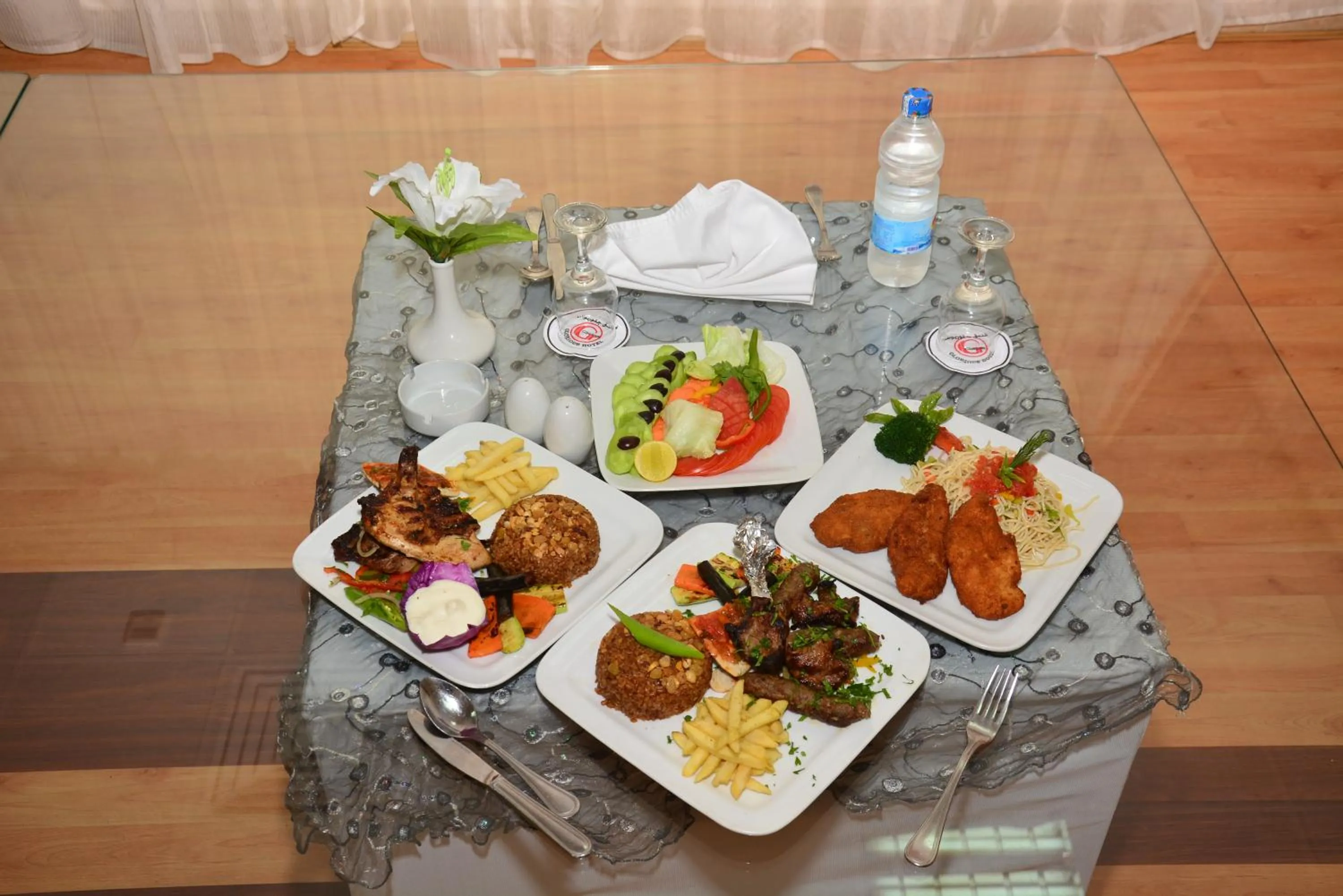 Food in Jewel Glorious Hotel