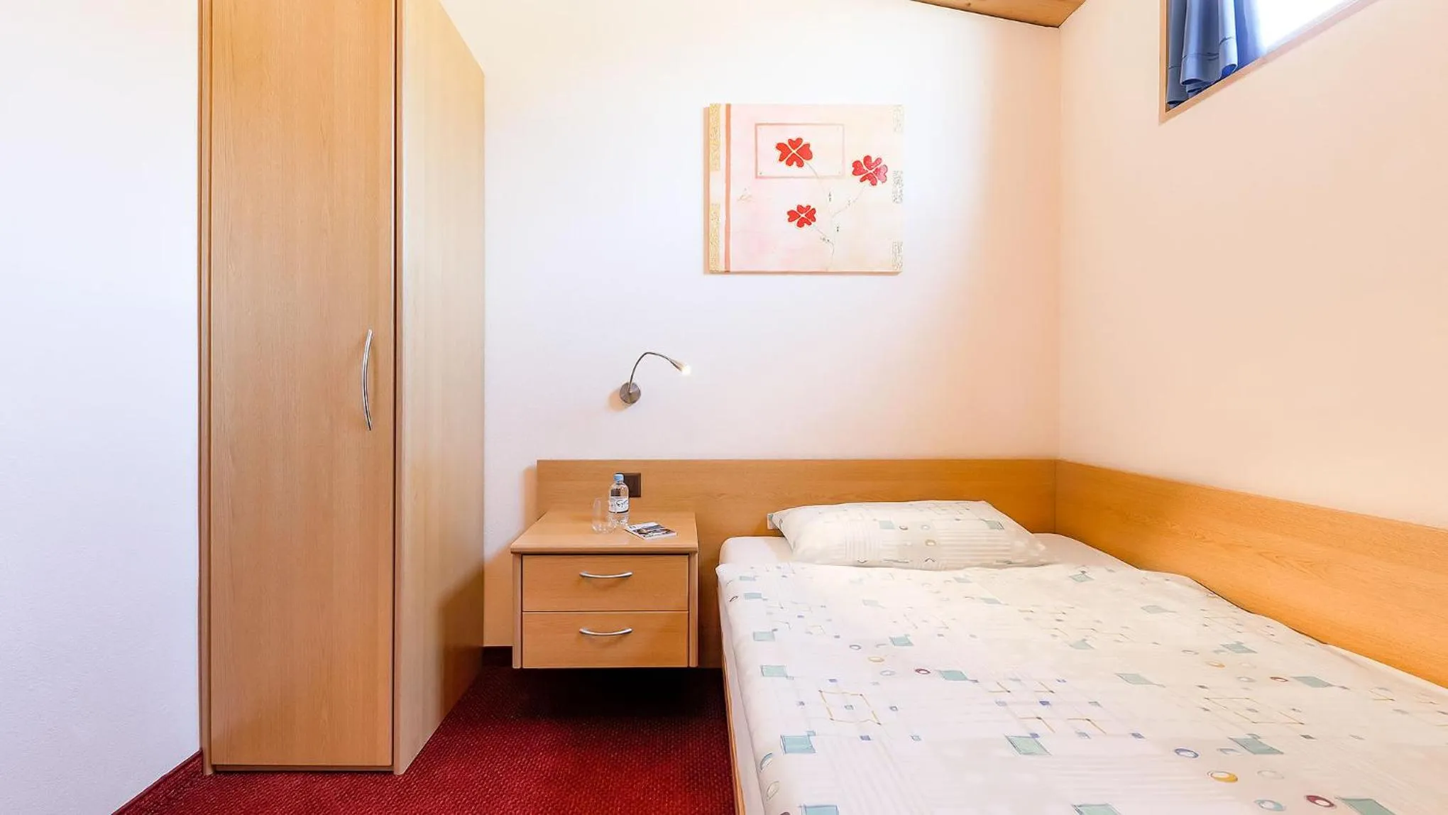 Bed in Hotel La Perla