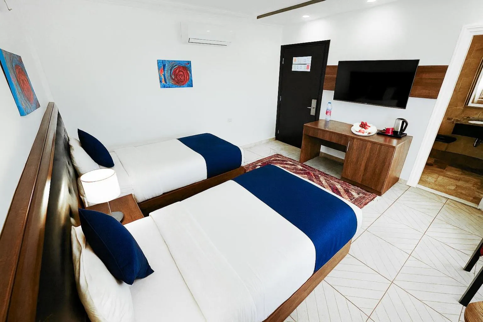 Bed in Corner View Hotel