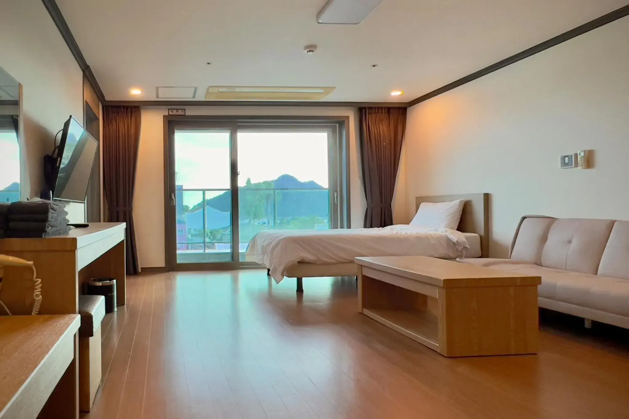 Twin Room in The Blue Jeju Twin Room in The Blue Jeju
