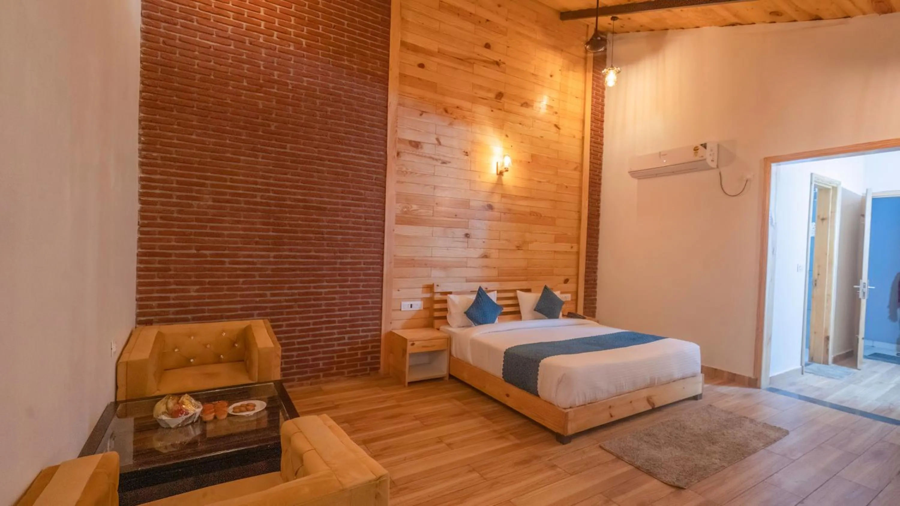 Photo of the whole room, Bed in The Forest Resort By 3Tree Group