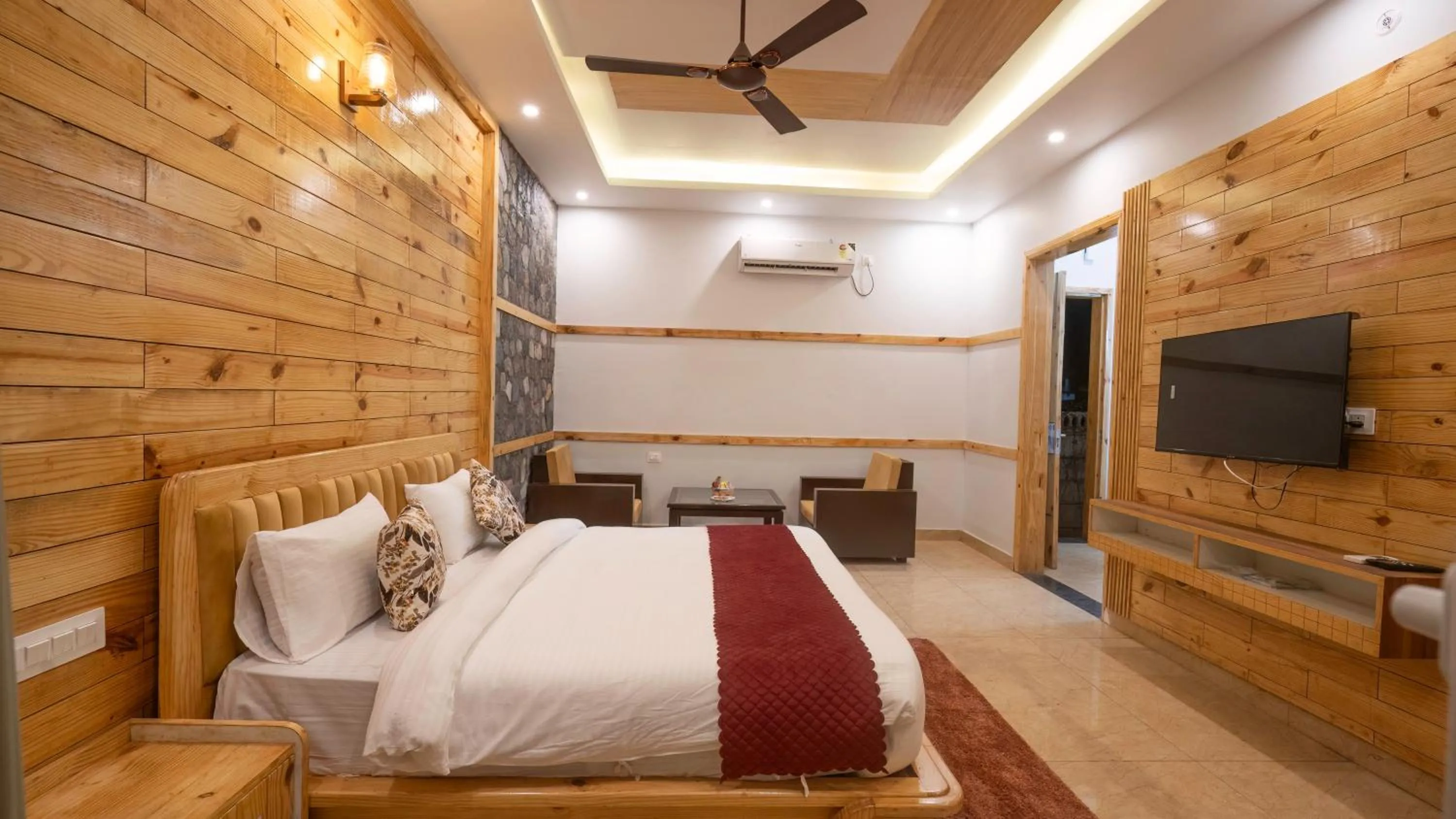 TV and multimedia, Bed in The Forest Resort By 3Tree Group