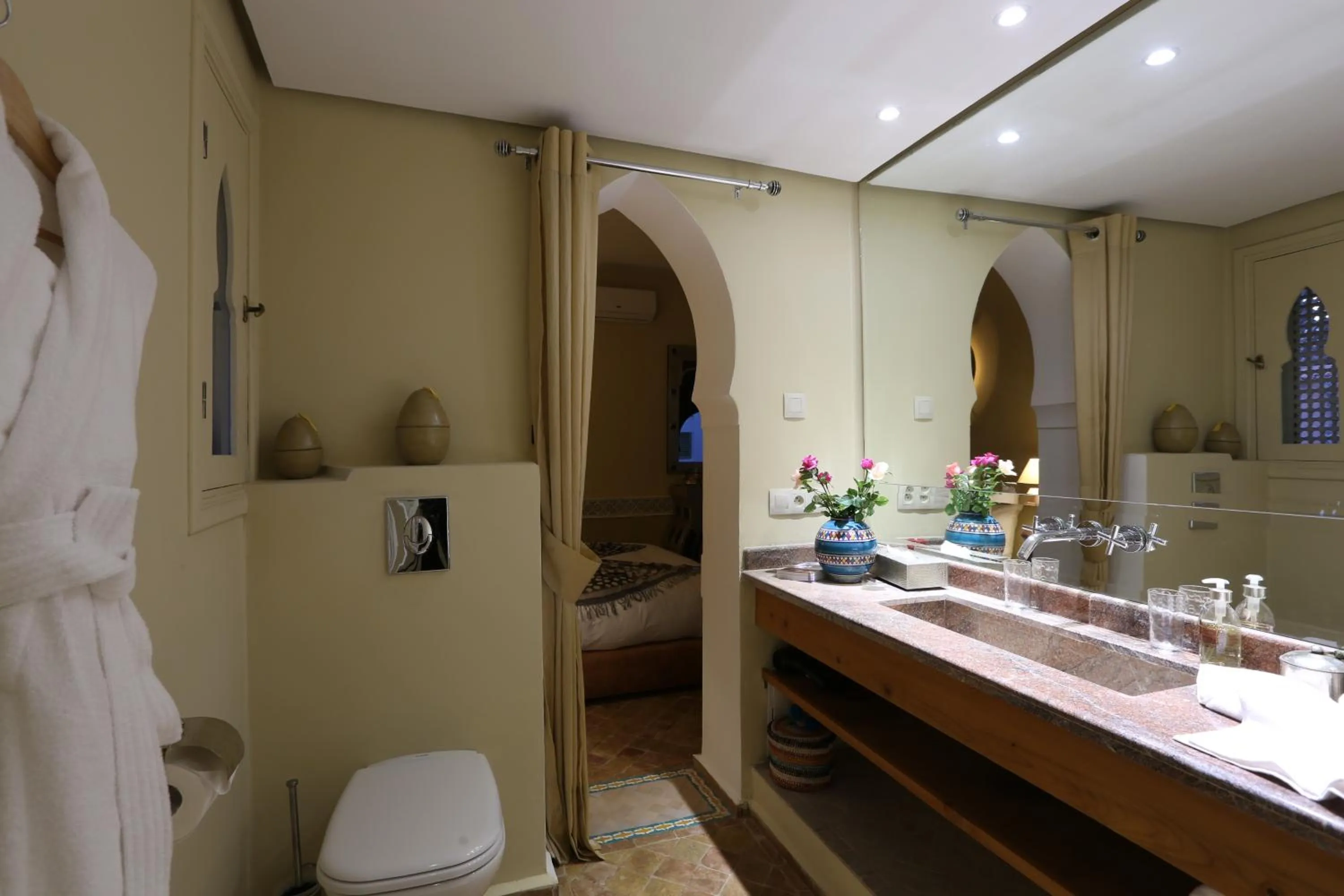 Bathroom in Riad Enchanté