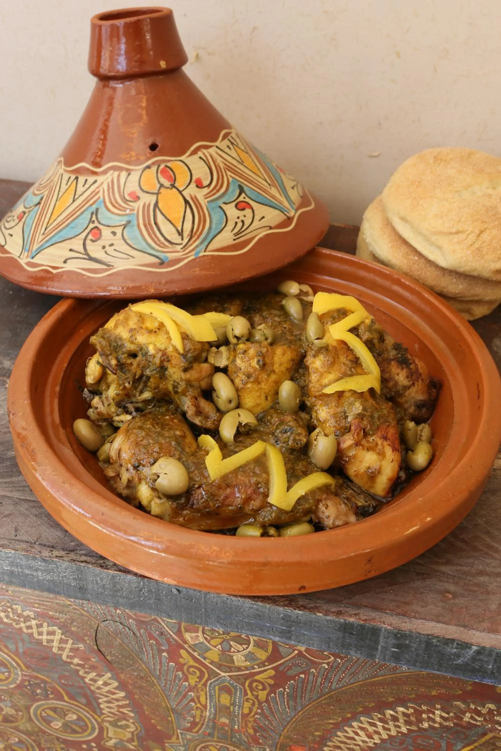 Restaurant/places to eat in Riad Enchanté