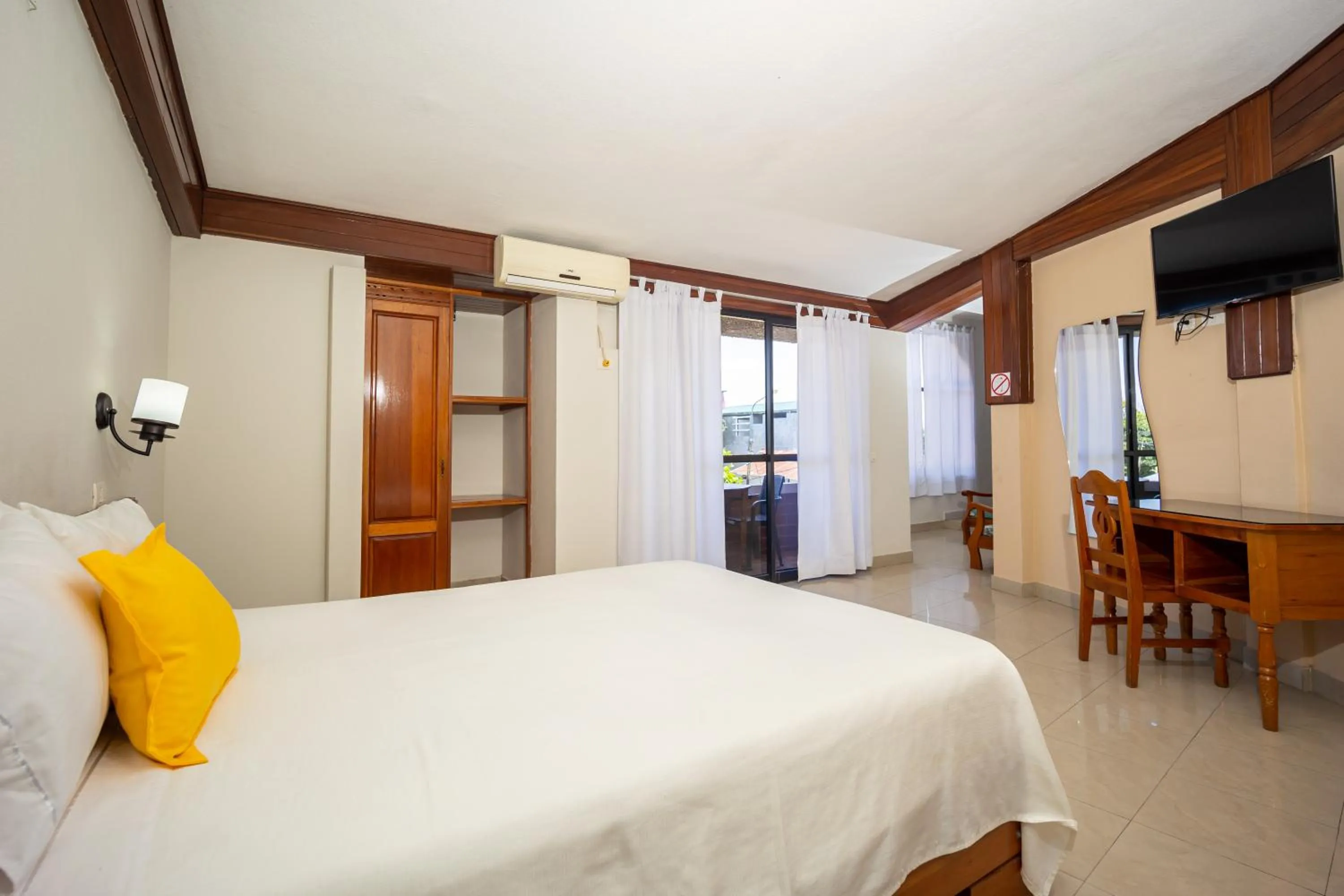 Bed in Los Gavilanes Hotel