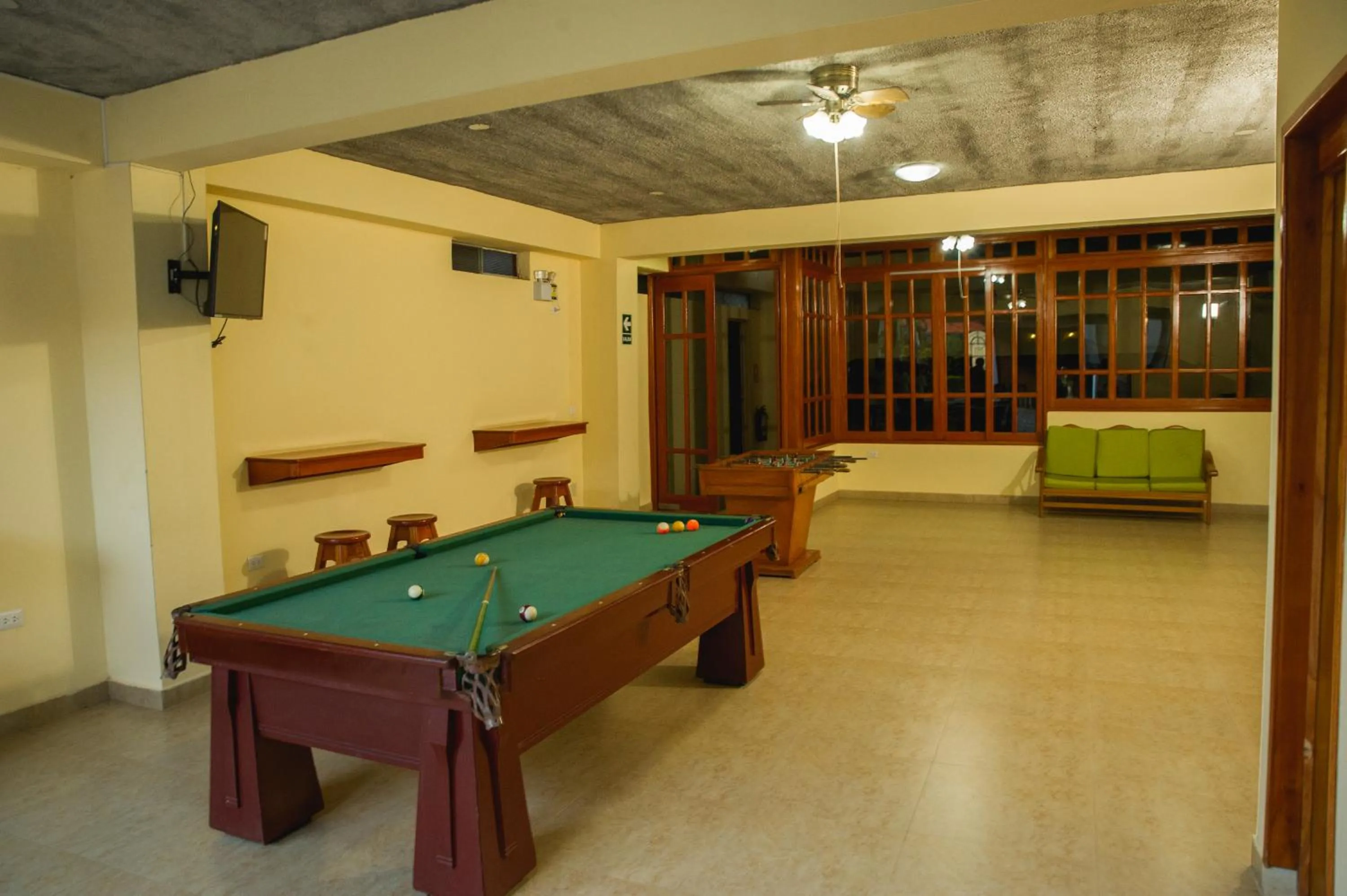 Billiard in Los Gavilanes Hotel