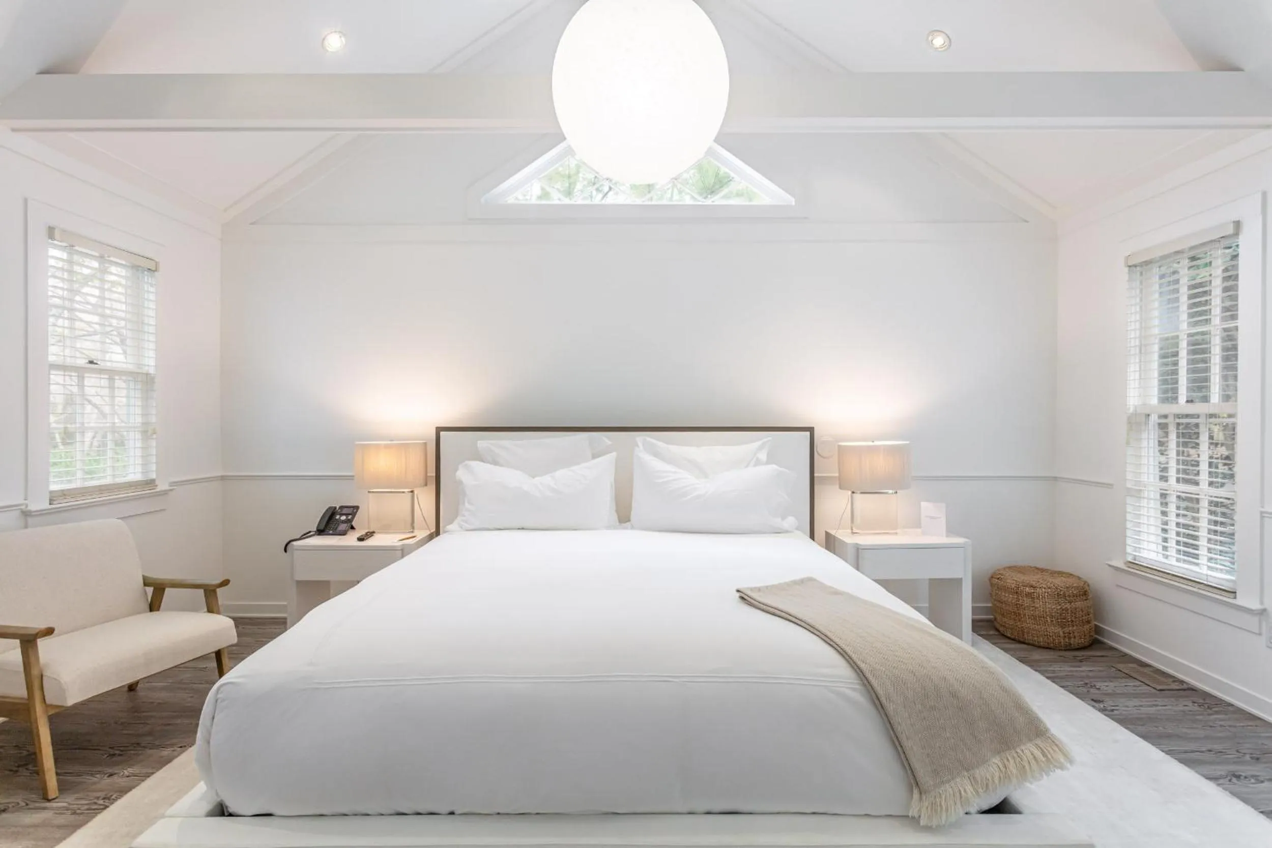 Bed in EHP Resort & Marina