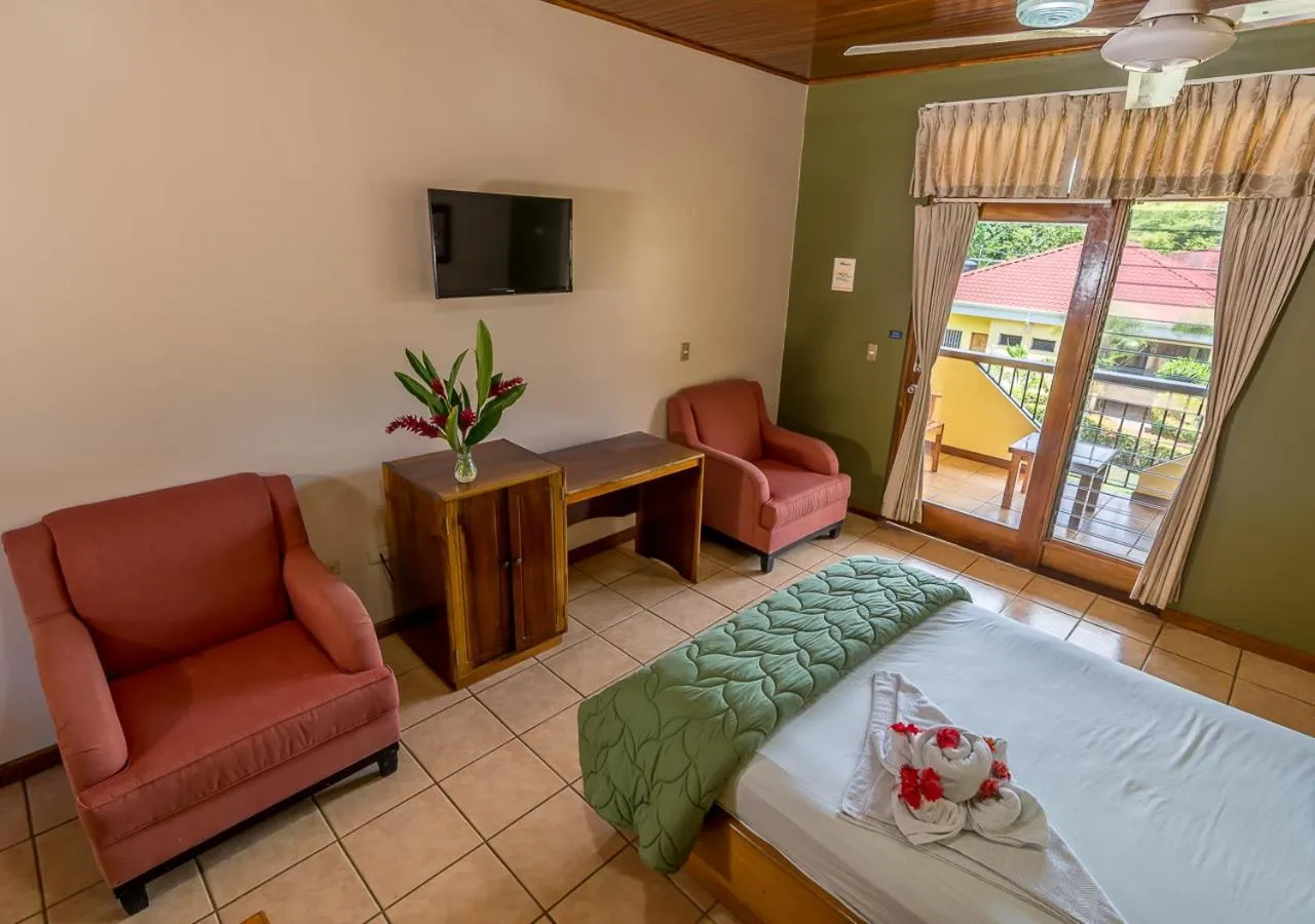 Bedroom, Bed in Hotel Manuel Antonio