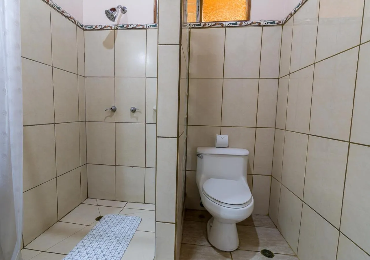 Bathroom in Hotel Manuel Antonio