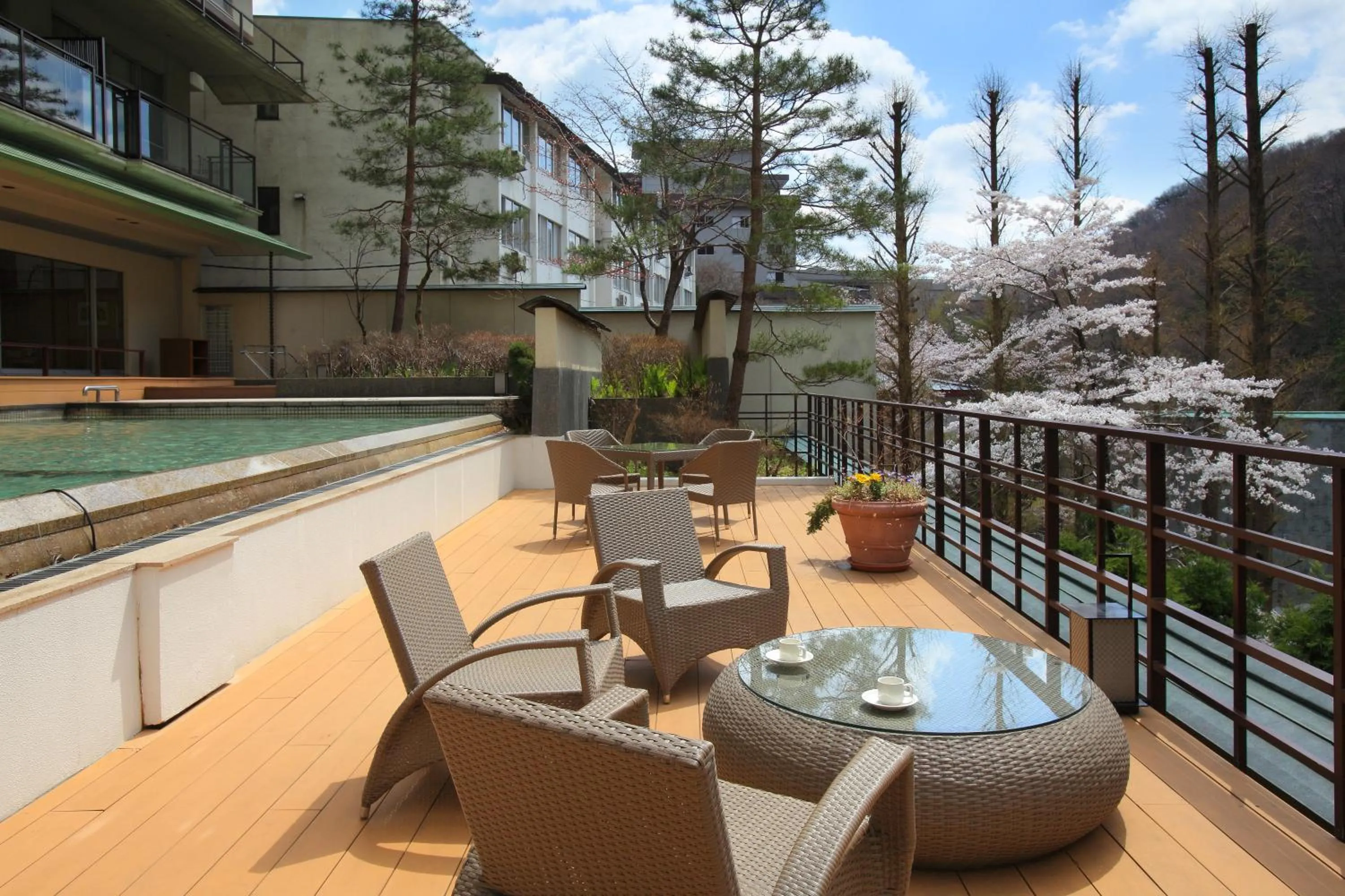 Balcony/Terrace in Sakunami Onsen Yuzukushi Salon Ichinobo