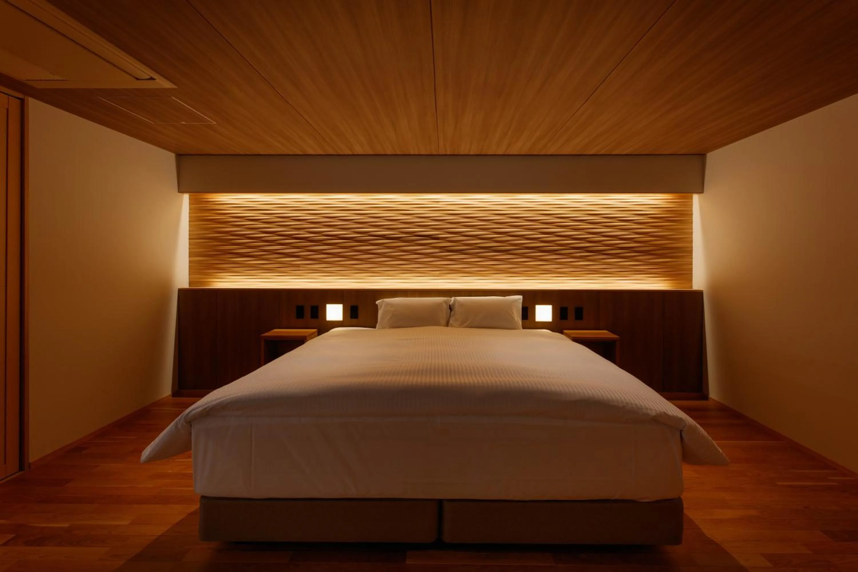 Bed in Sakunami Onsen Yuzukushi Salon Ichinobo