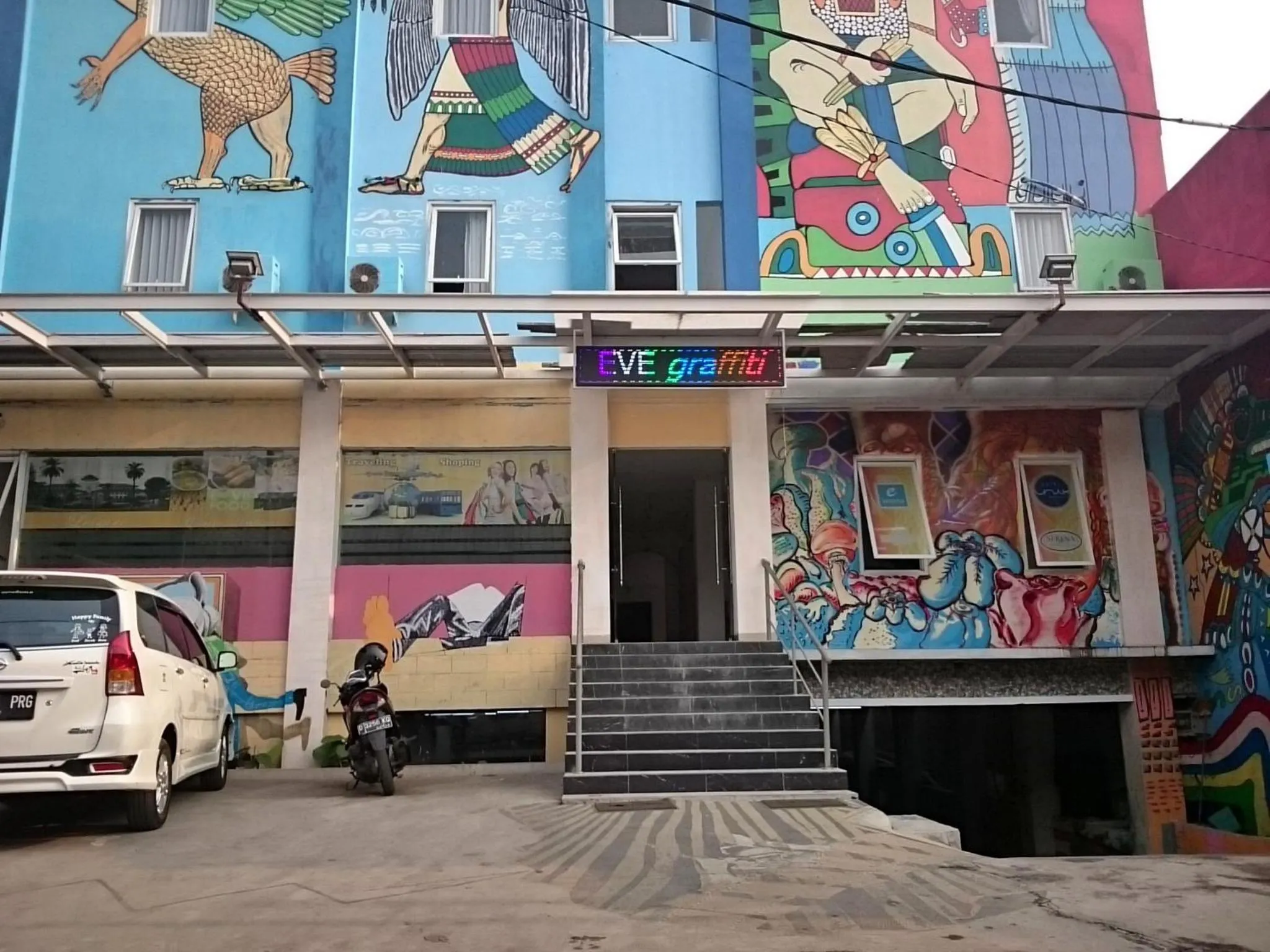 Facade/entrance in Eve Hotel