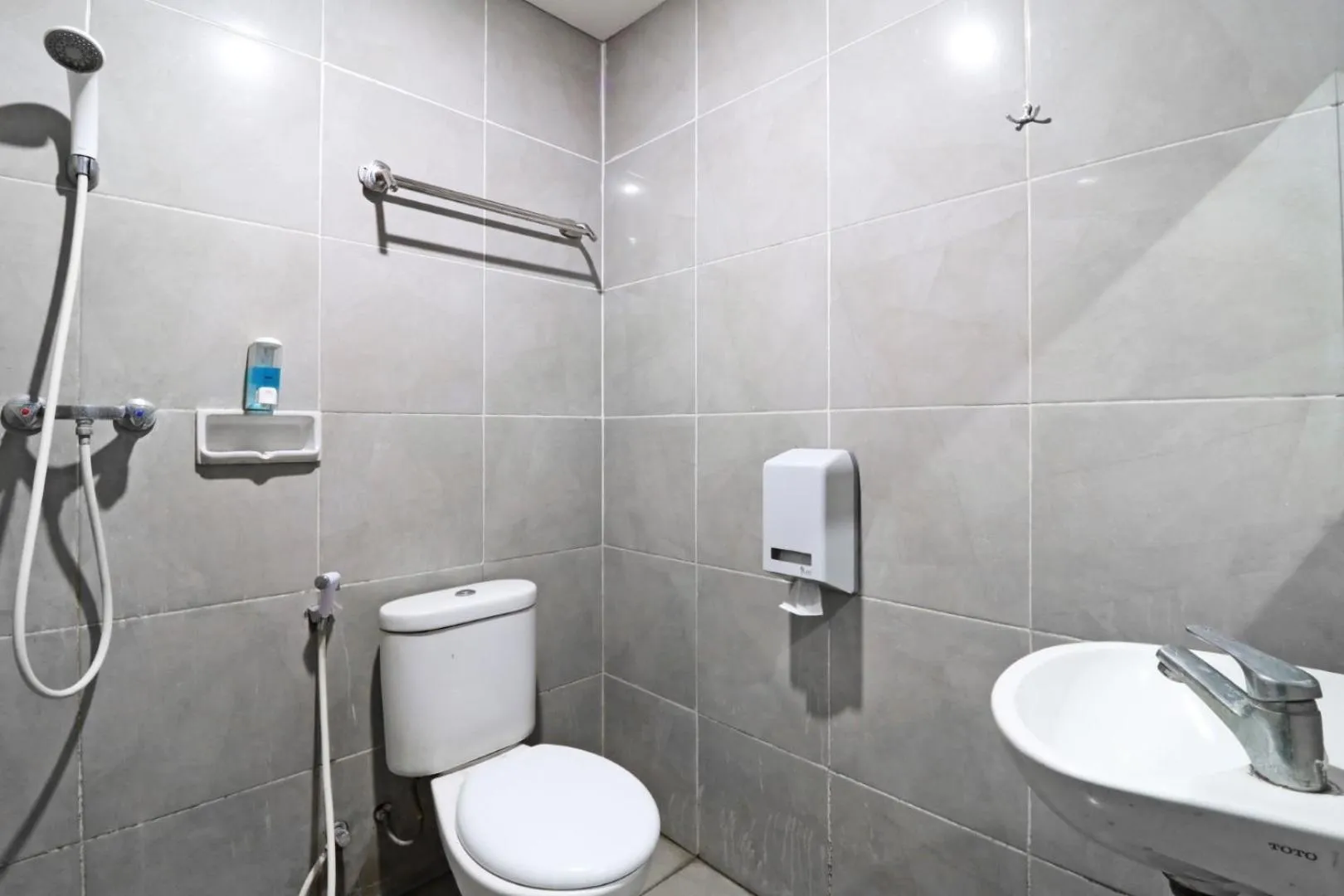 Bathroom in Eve Hotel