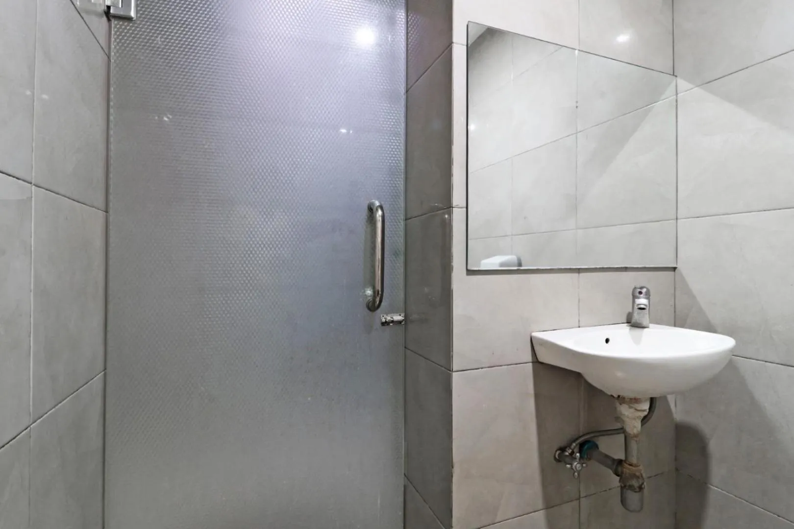 Bathroom in Eve Hotel