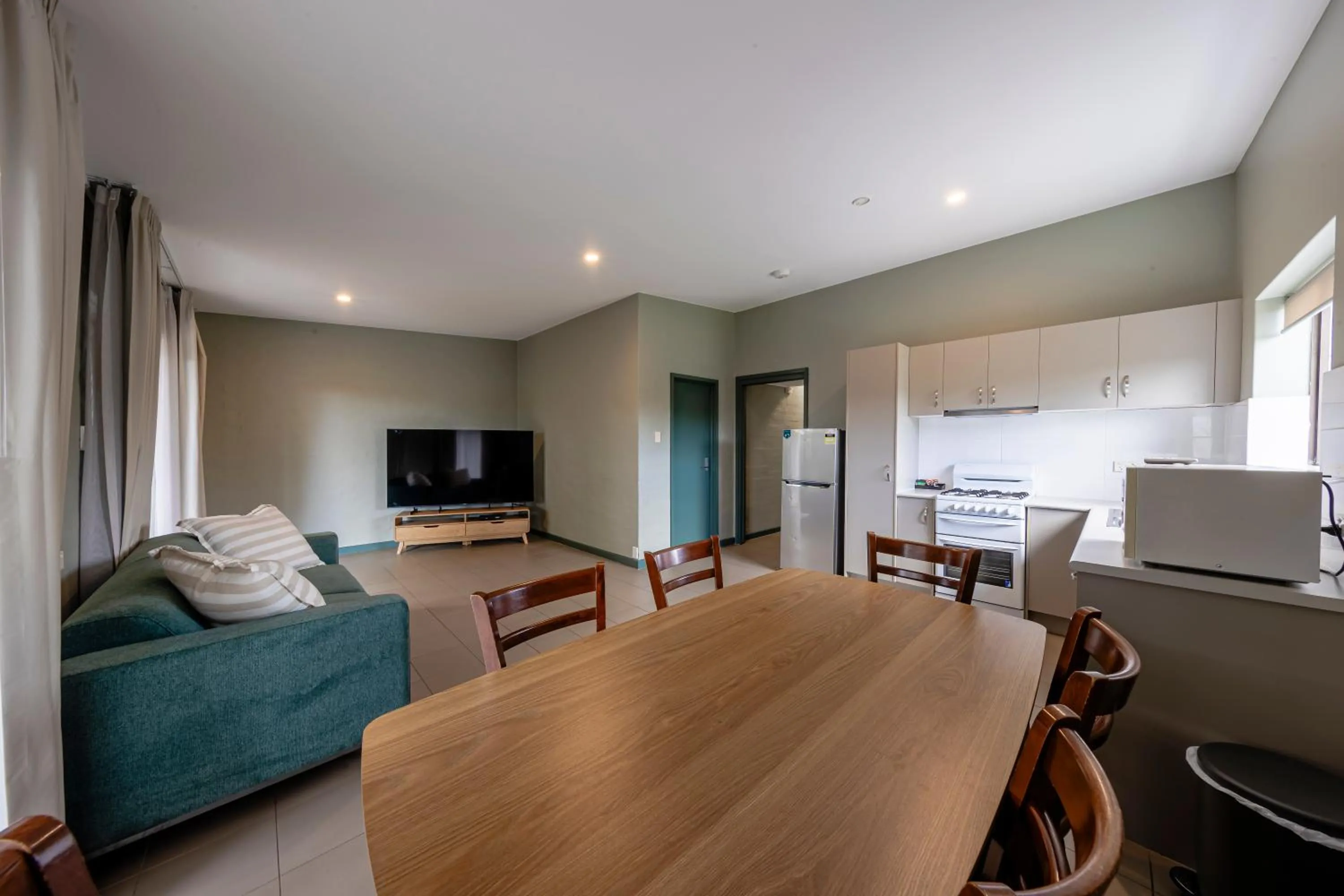Dining area in Everton Park Hotel
