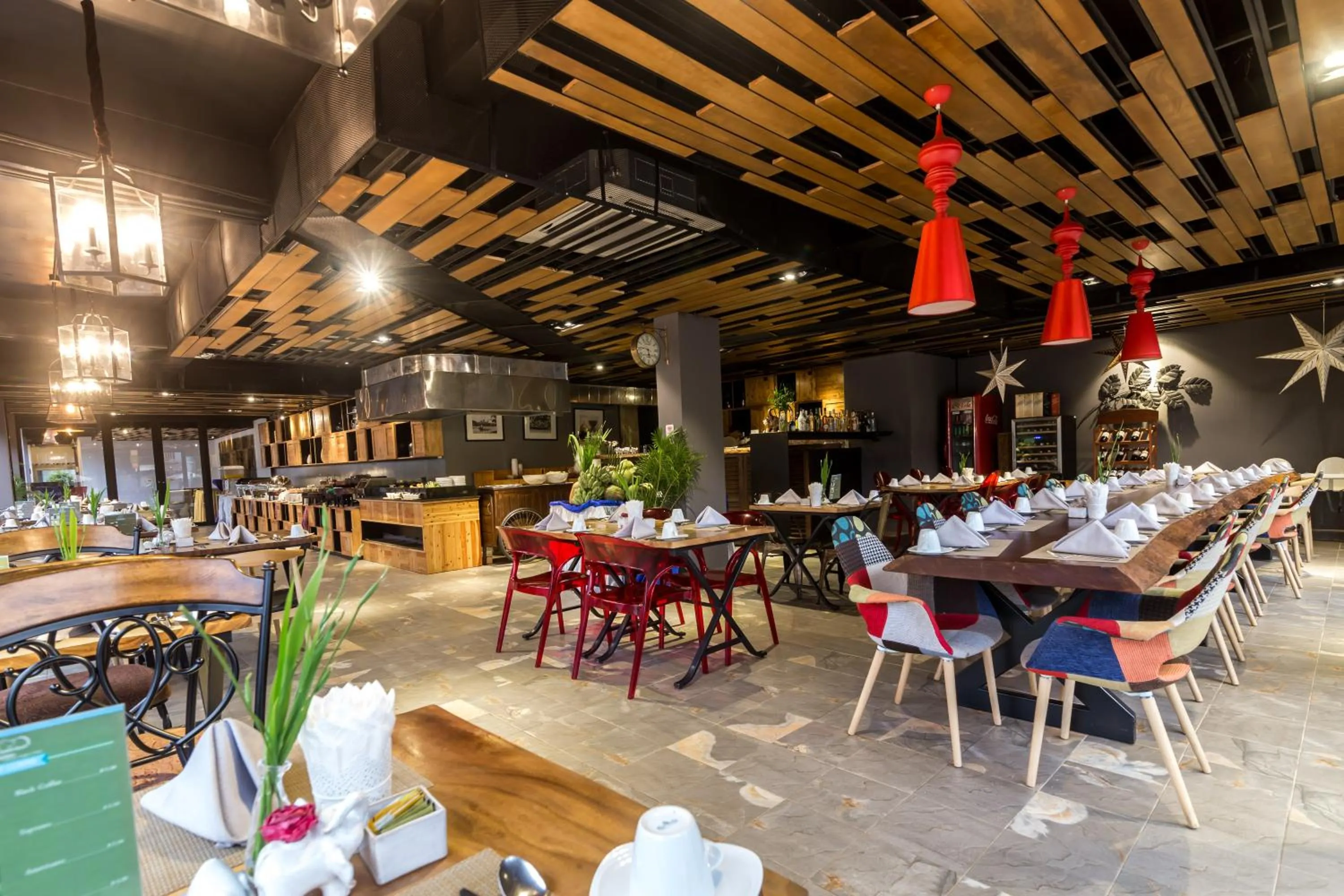 Restaurant/places to eat in Damrei Angkor Hotel