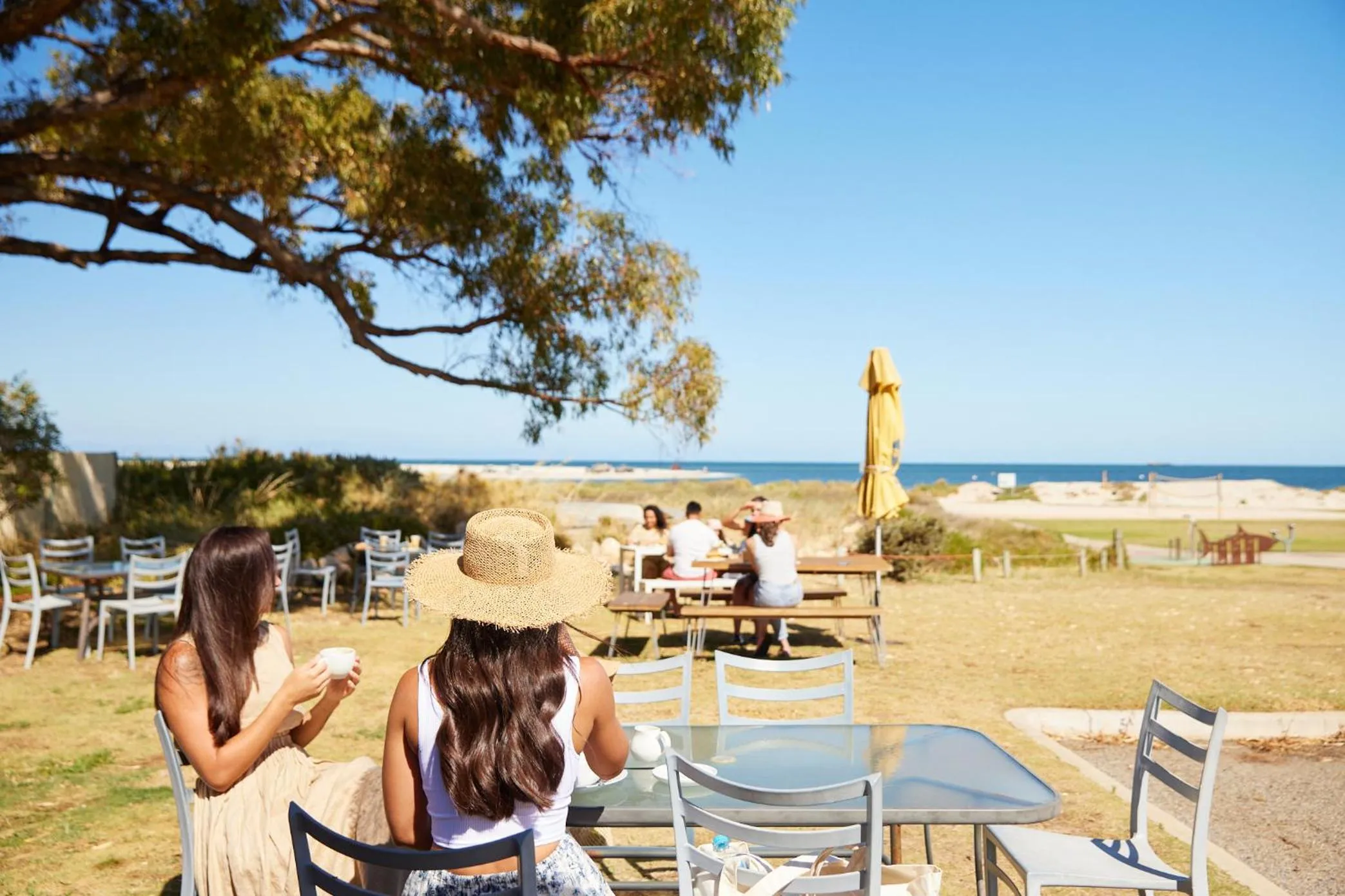 Restaurant/places to eat in RAC Cervantes Holiday Park