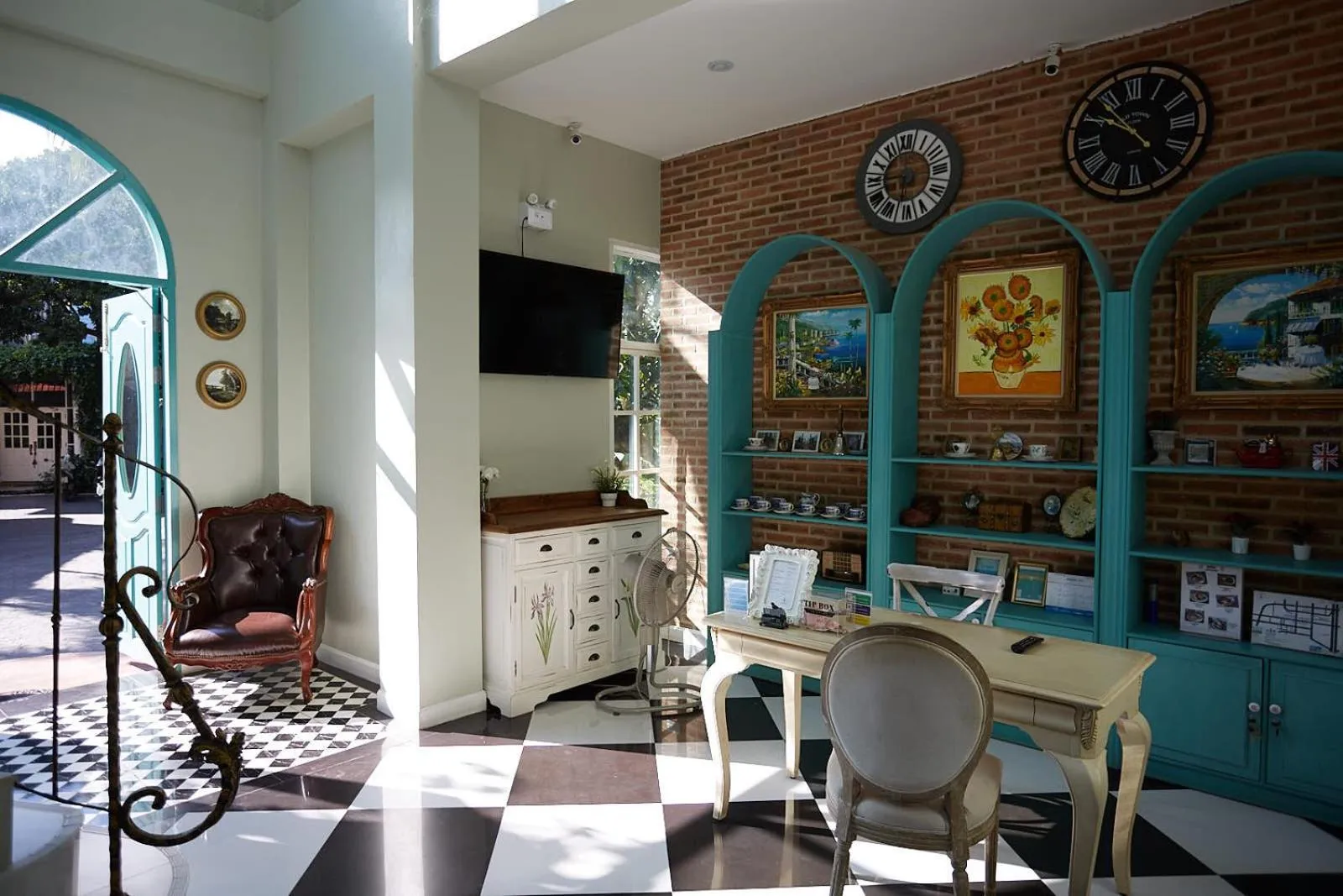 Lobby or reception in Nai Suan Bed and Breakfast