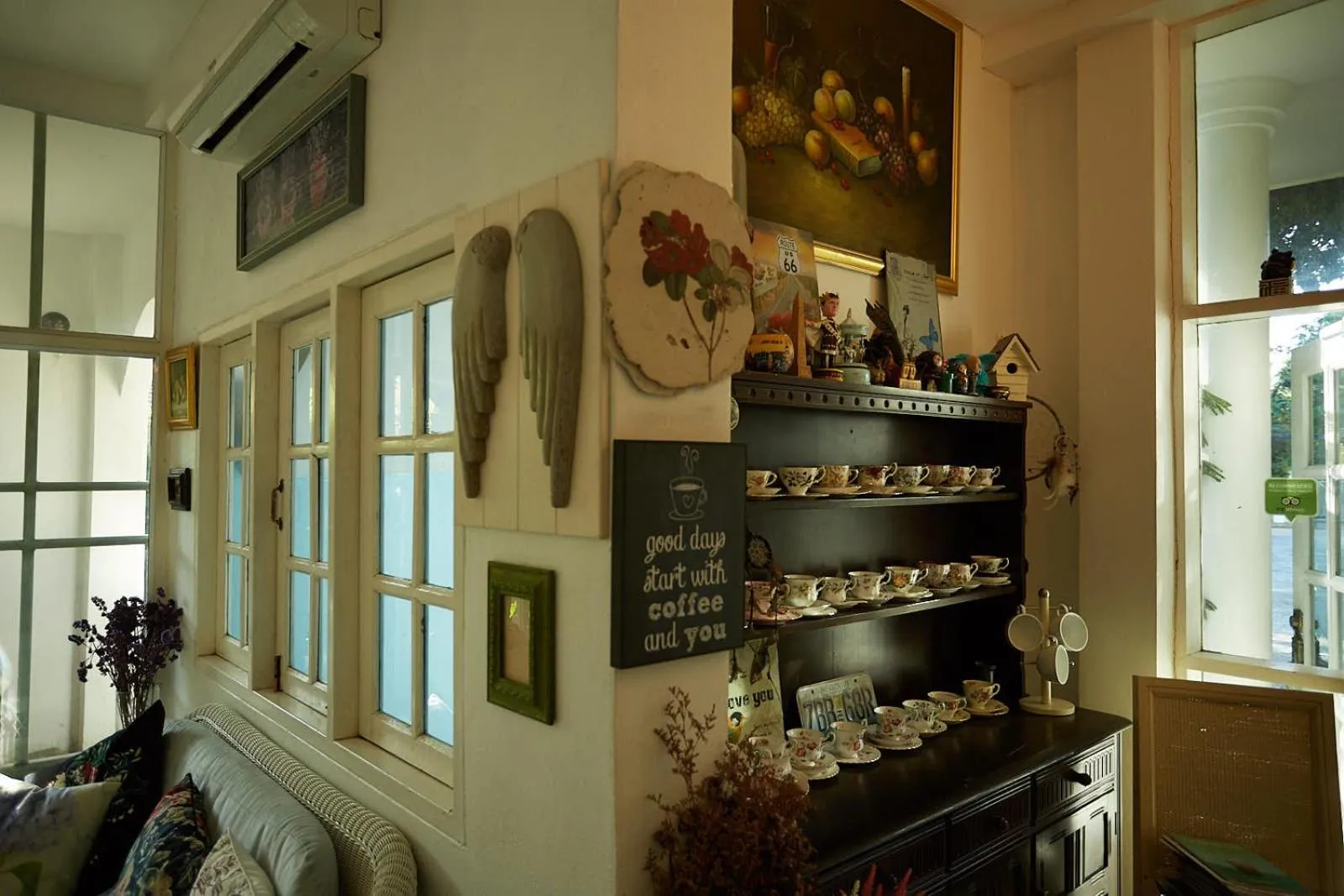 Restaurant/places to eat in Nai Suan Bed and Breakfast