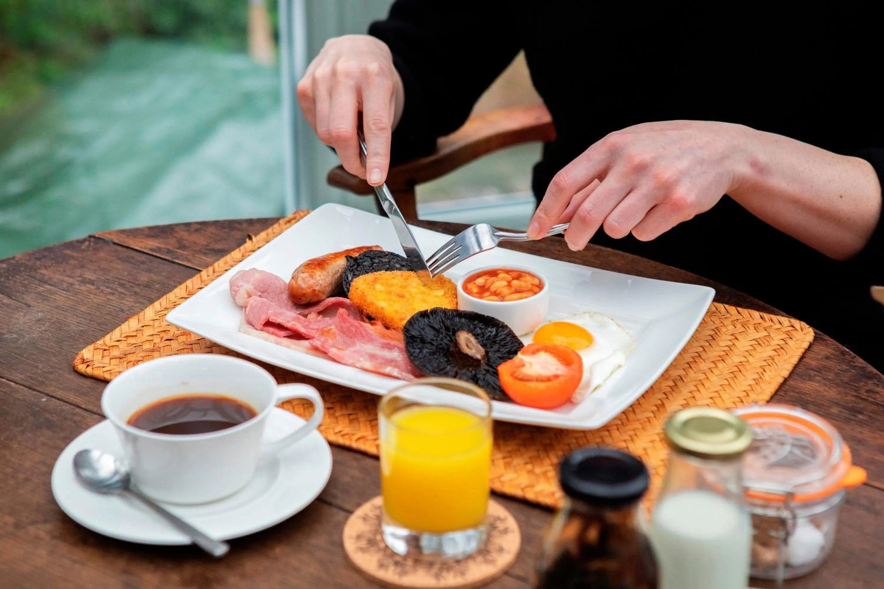 Food and drinks in Victorian House